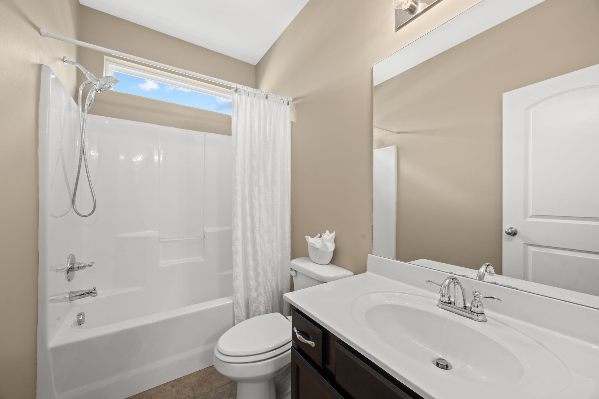 2626 Westerham Way Property Photo 10