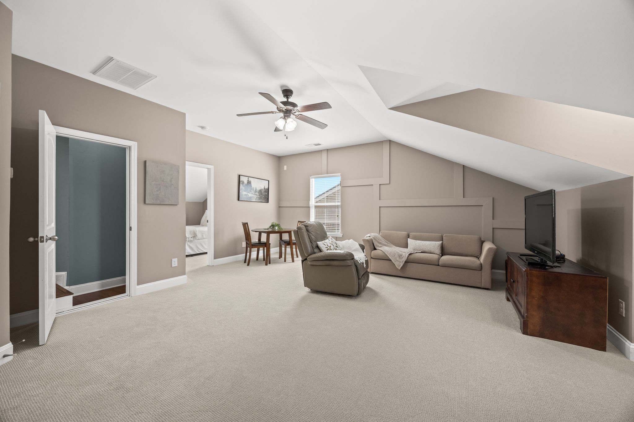 2626 Westerham Way Property Photo 43