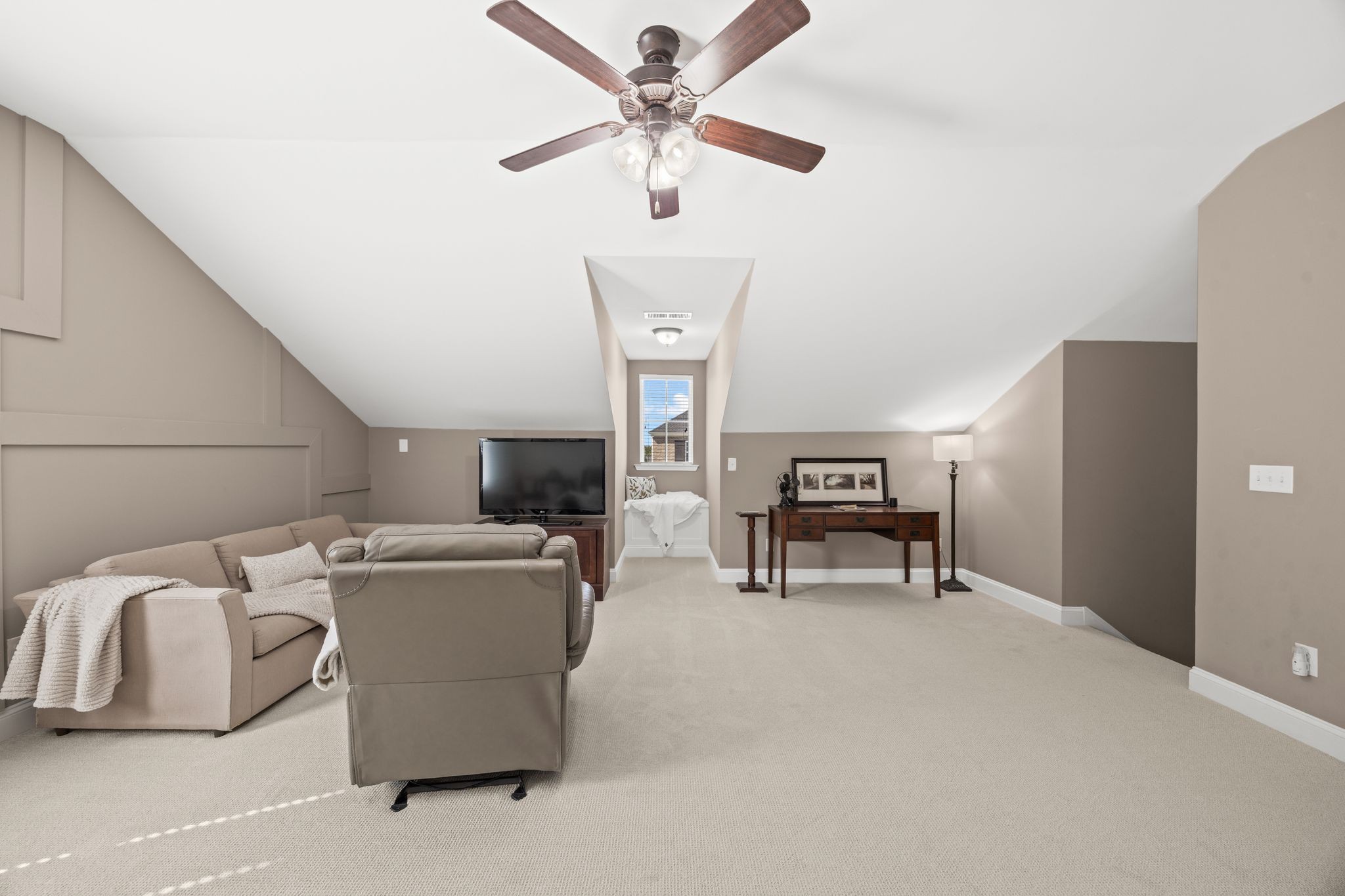 2626 Westerham Way Property Photo 46