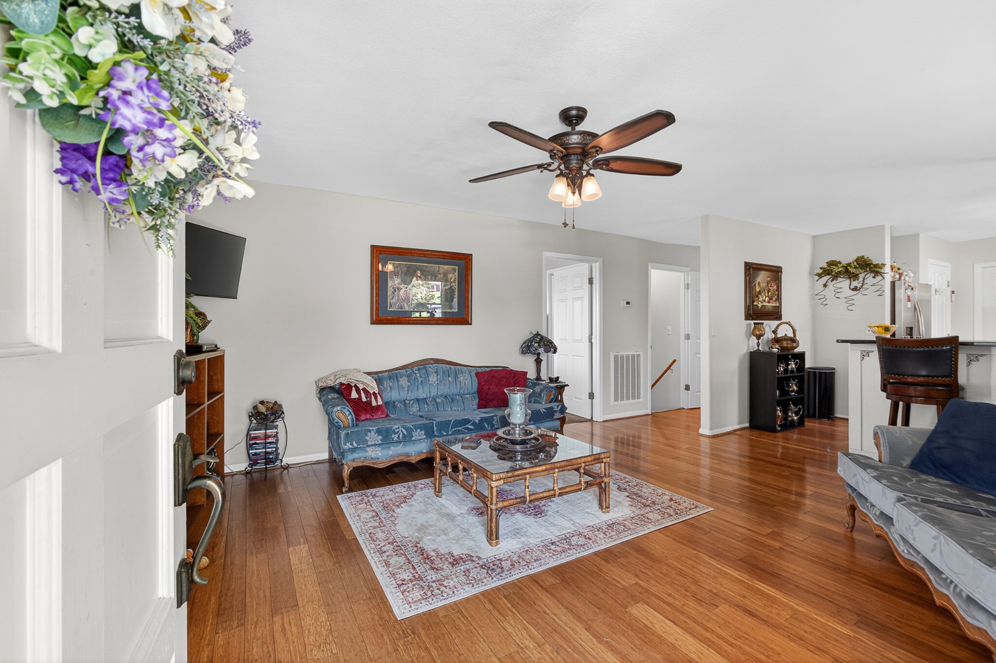 1031 Montcrest Dr Property Photo 5