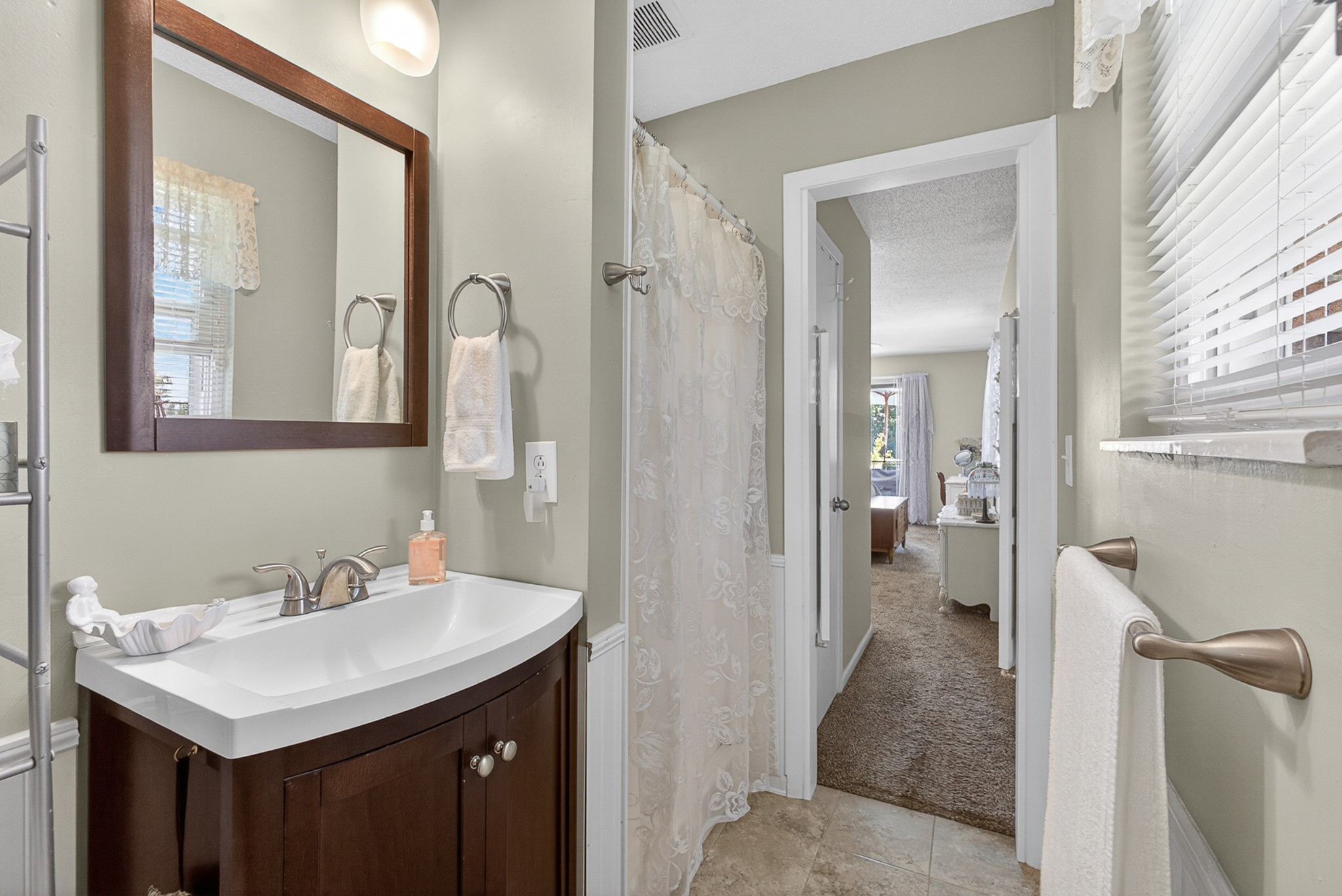 1031 Montcrest Dr Property Photo 28