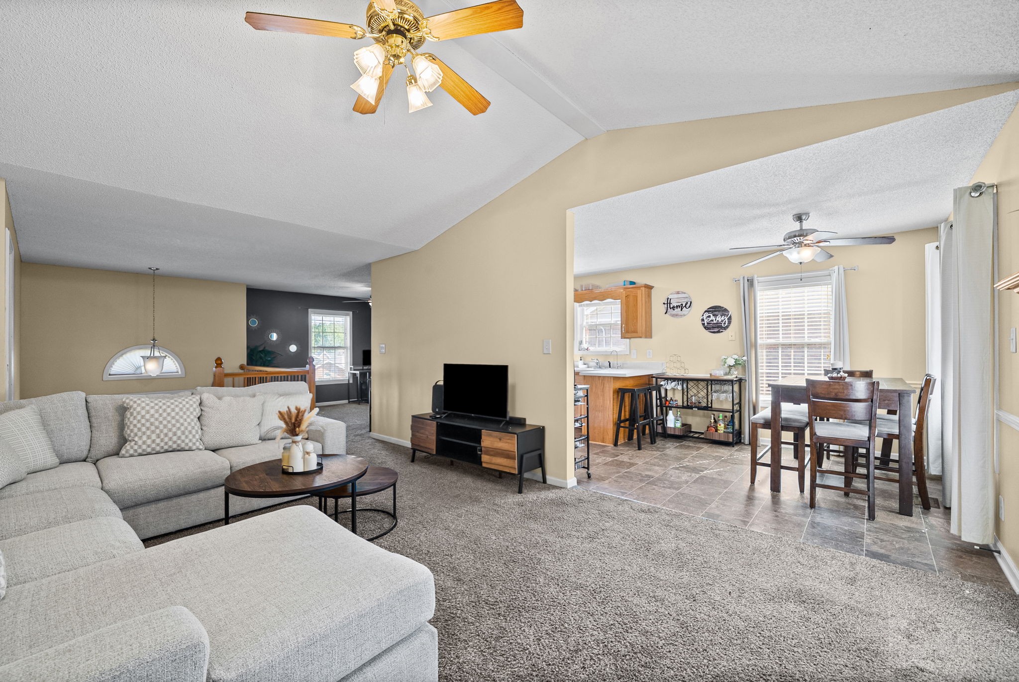 1344 Bluebonnet Dr Property Photo 4