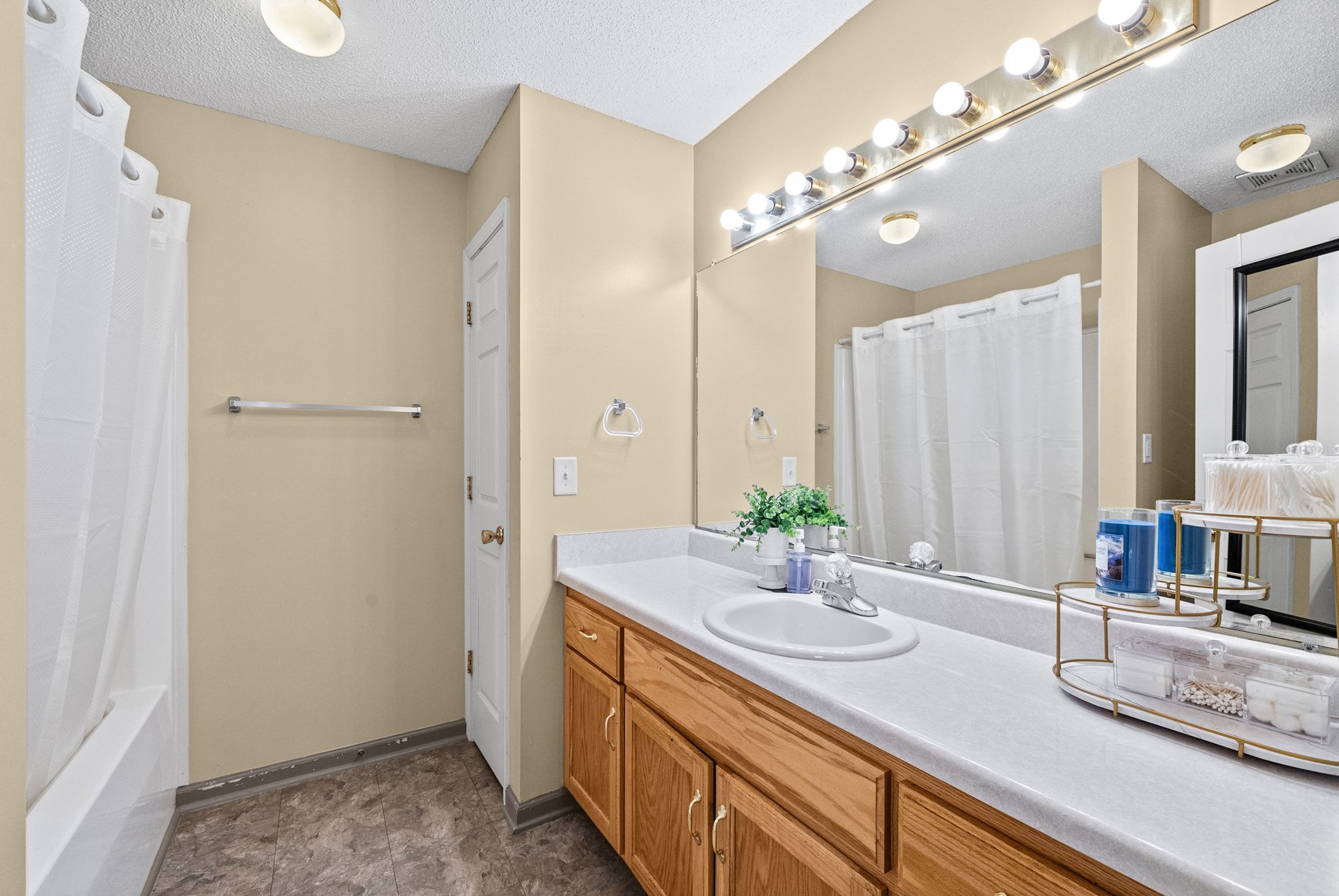 1344 Bluebonnet Dr Property Photo 11
