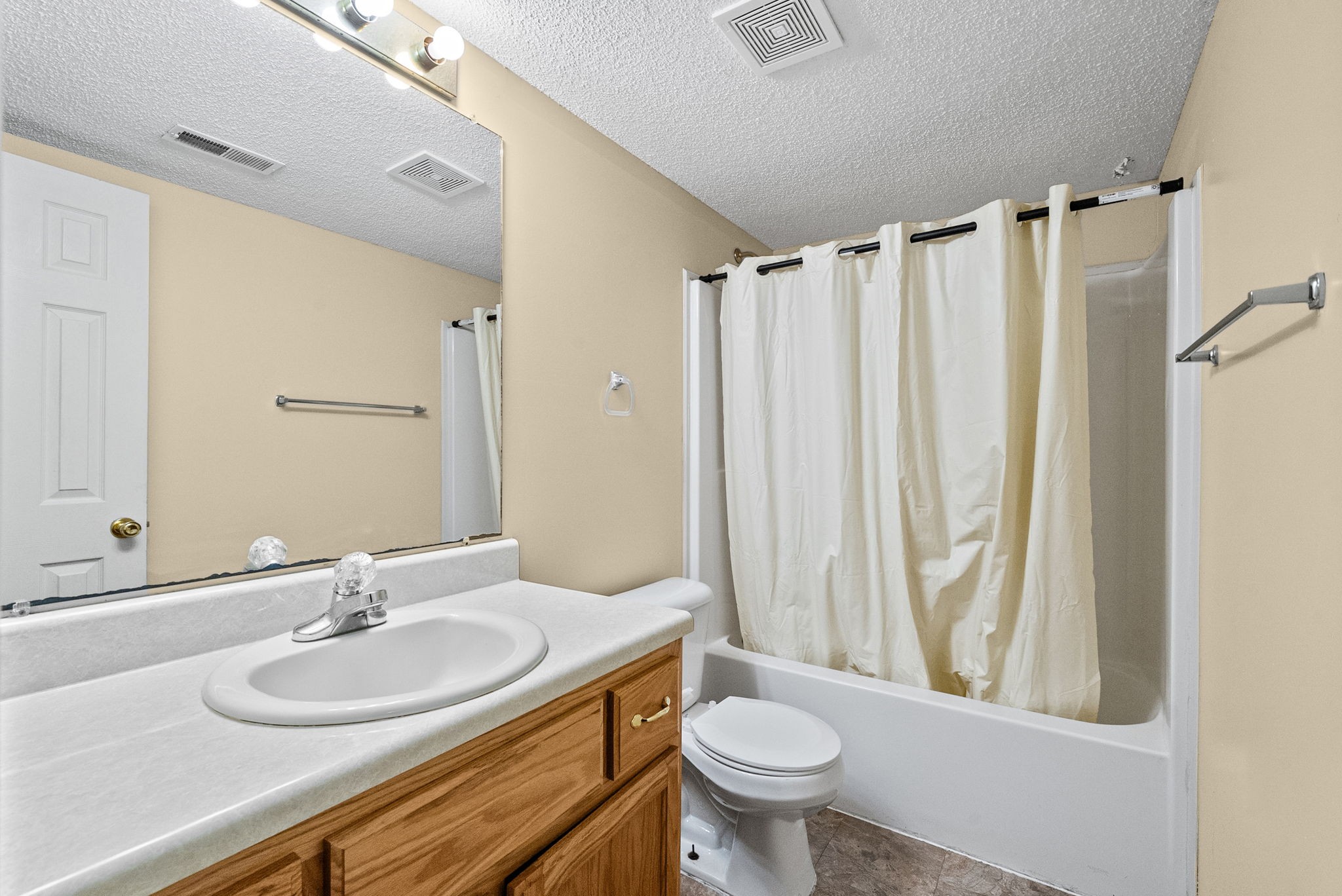 1344 Bluebonnet Dr Property Photo 19