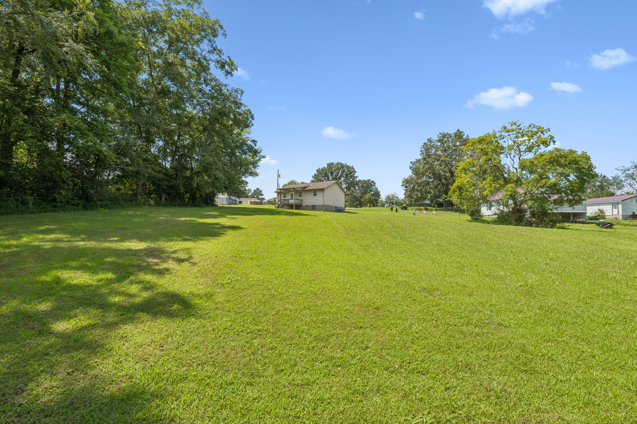 362 Oak St Property Photo 6