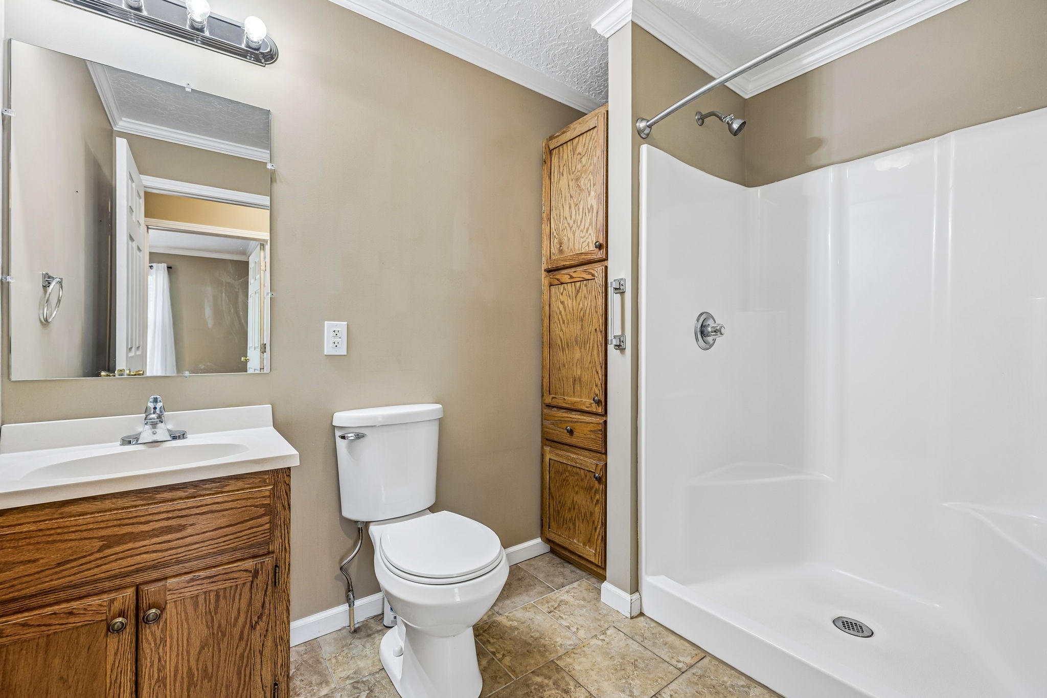 362 Oak St Property Photo 26