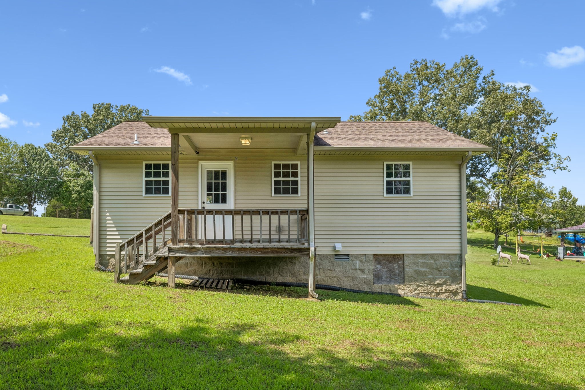 362 Oak St Property Photo 35