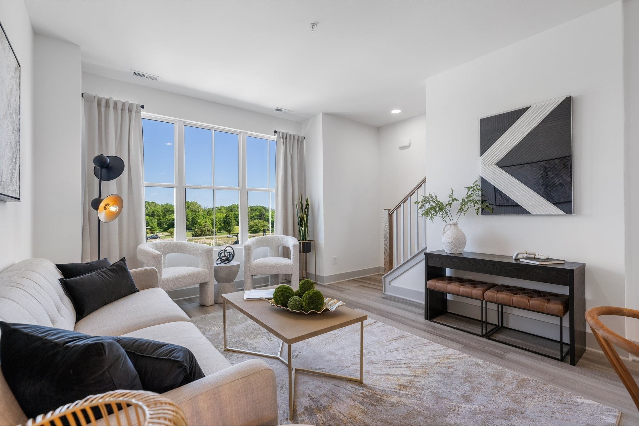907 Harper Lndg