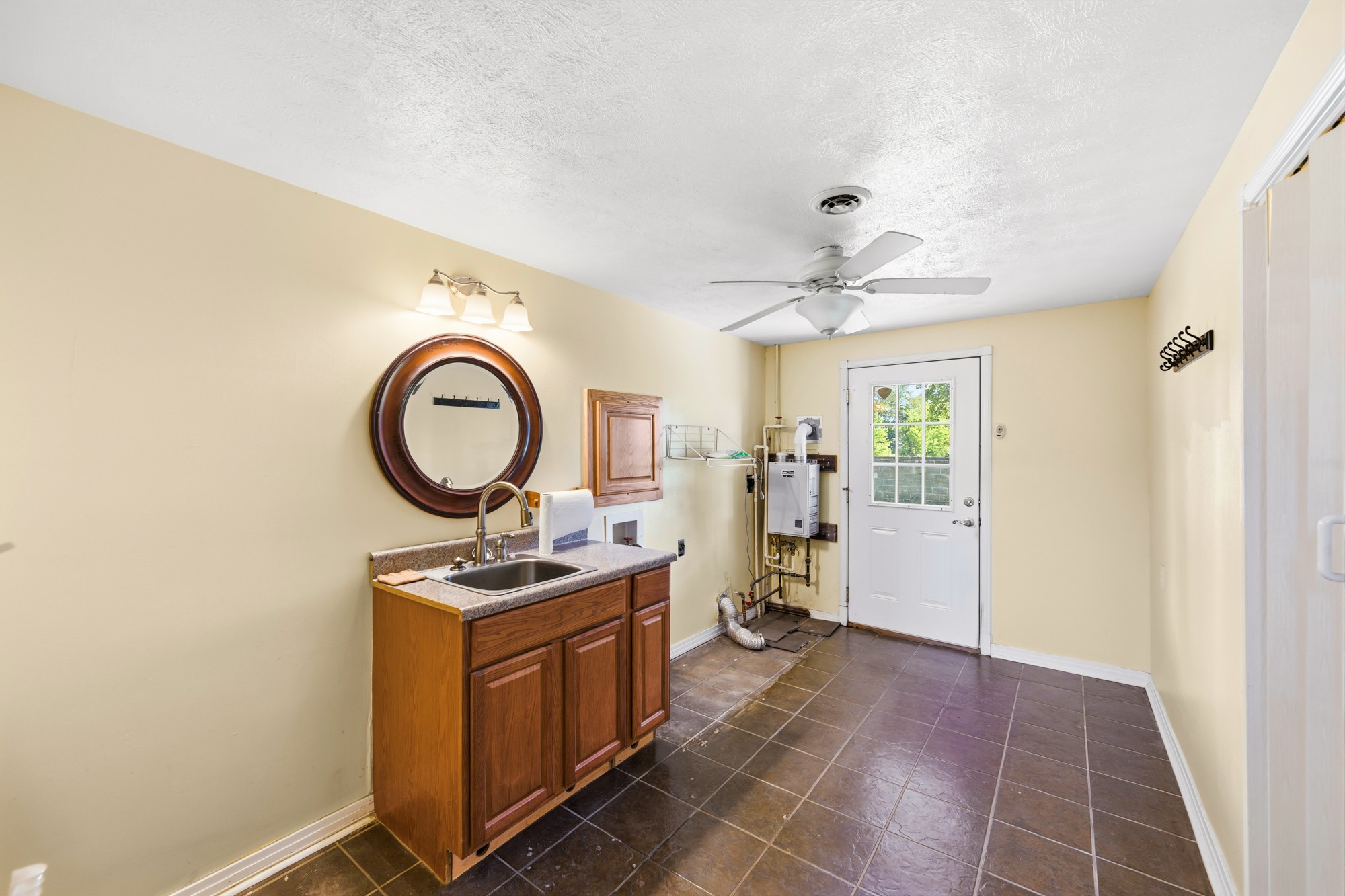 640 Northwood Dr Property Photo 27