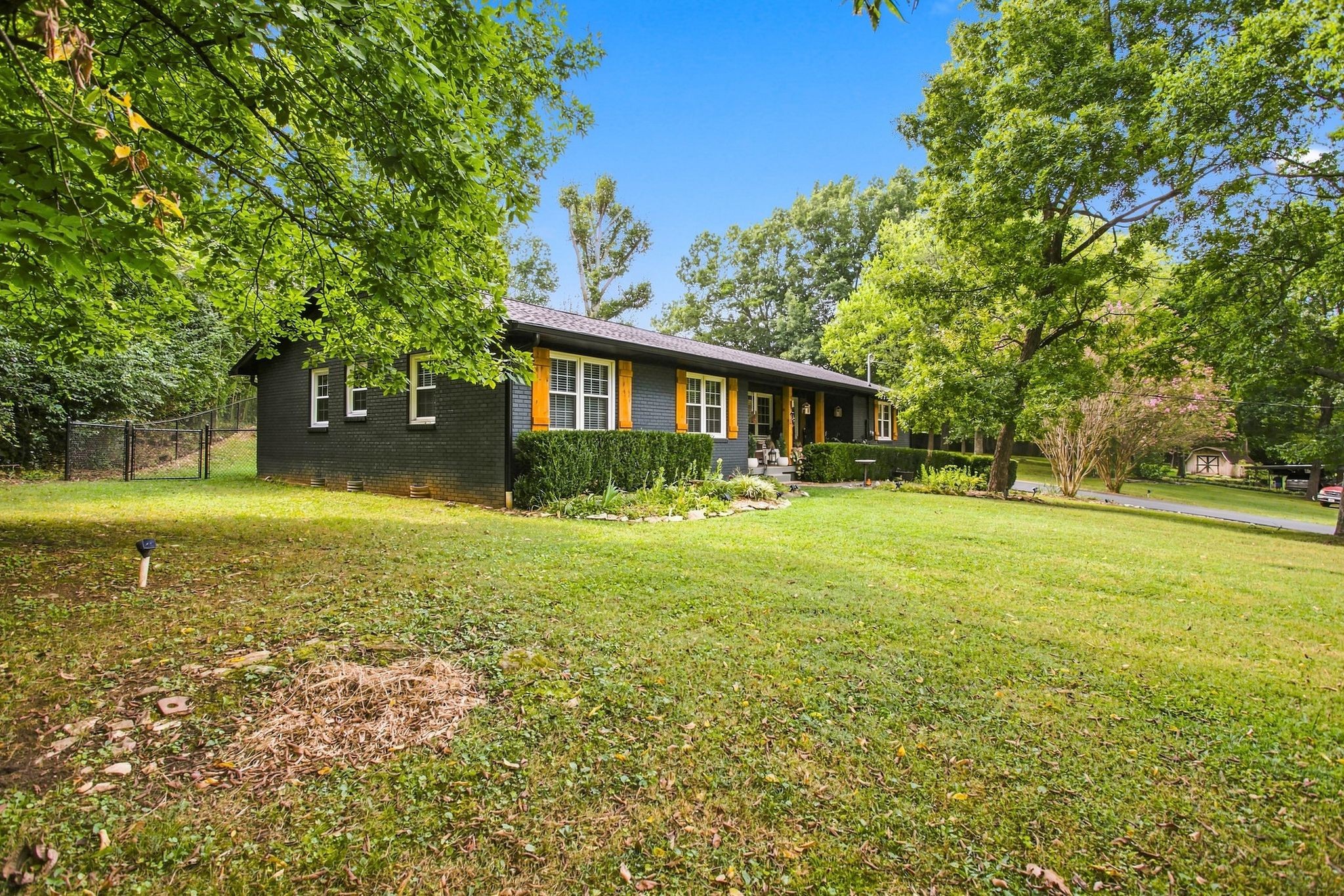 1000 Cheryl Dr Property Photo 4