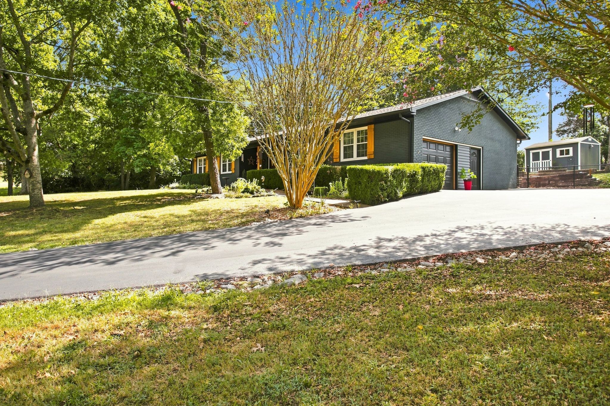1000 Cheryl Dr Property Photo 5