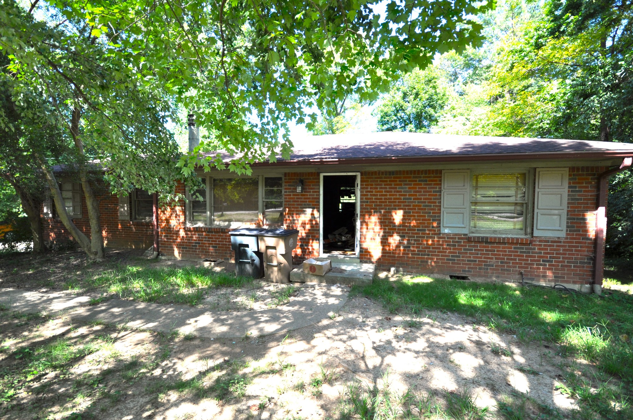 2130 Sanborn Dr Property Photo 2