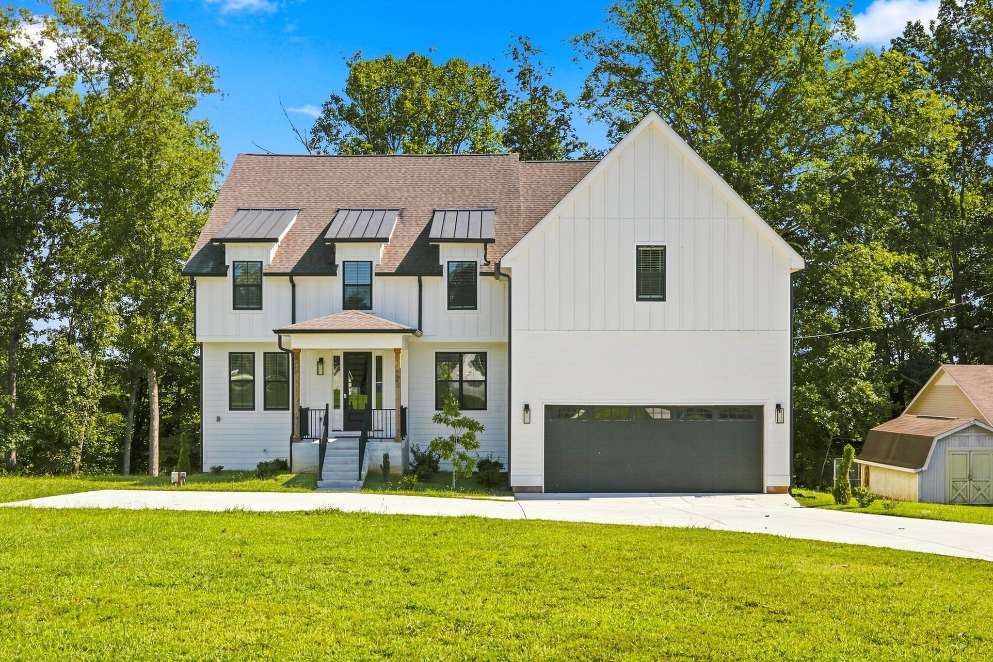 320 Bjs Lndg Property Photo 1