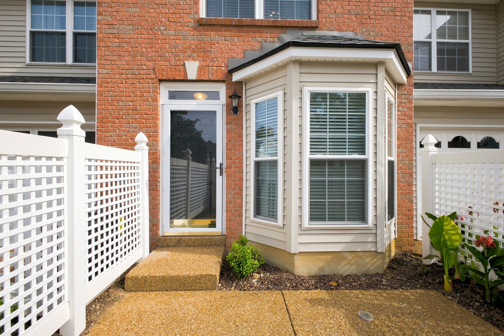 402 Bembridge Ln Property Photo 8