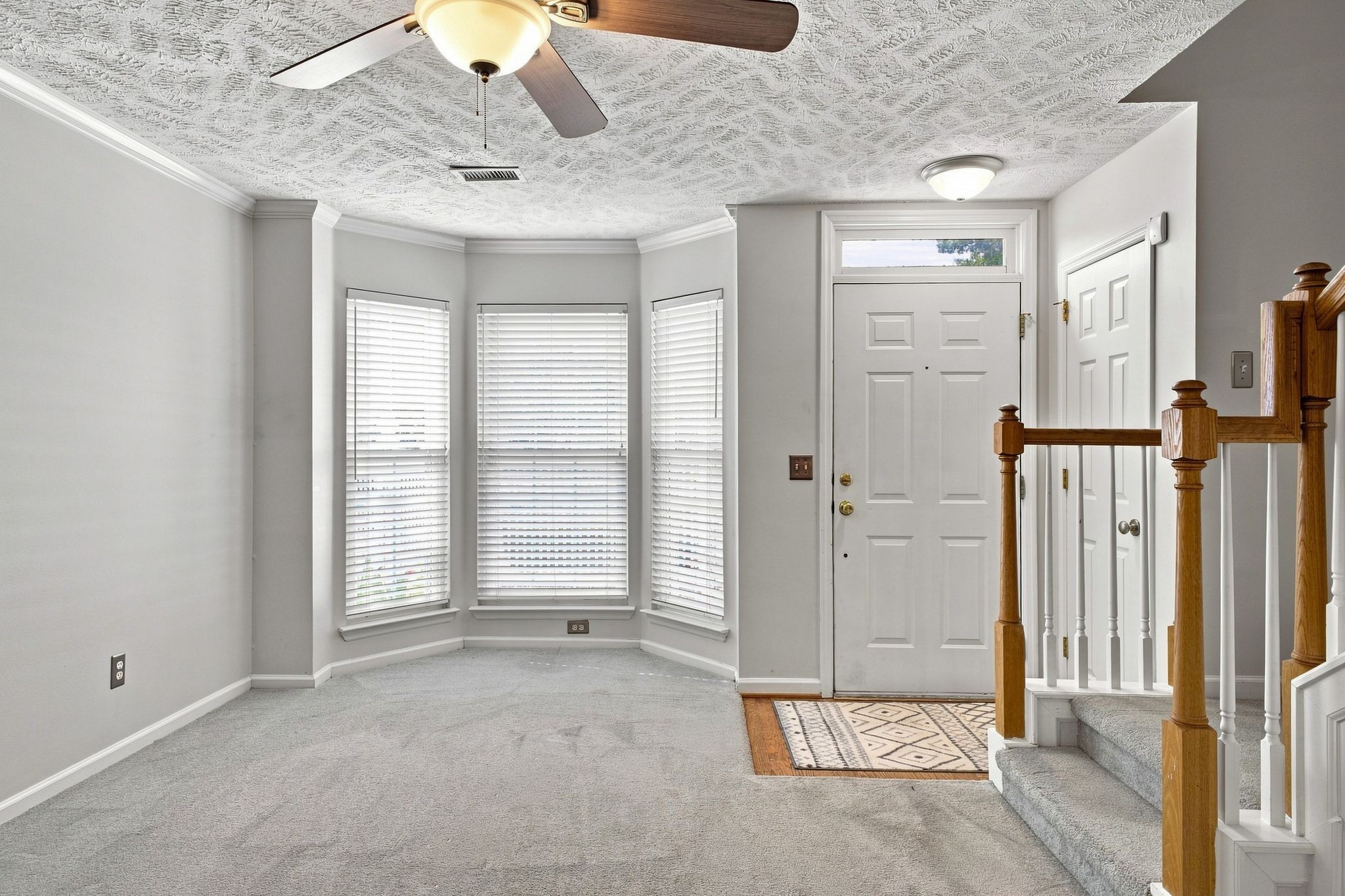 402 Bembridge Ln Property Photo 12