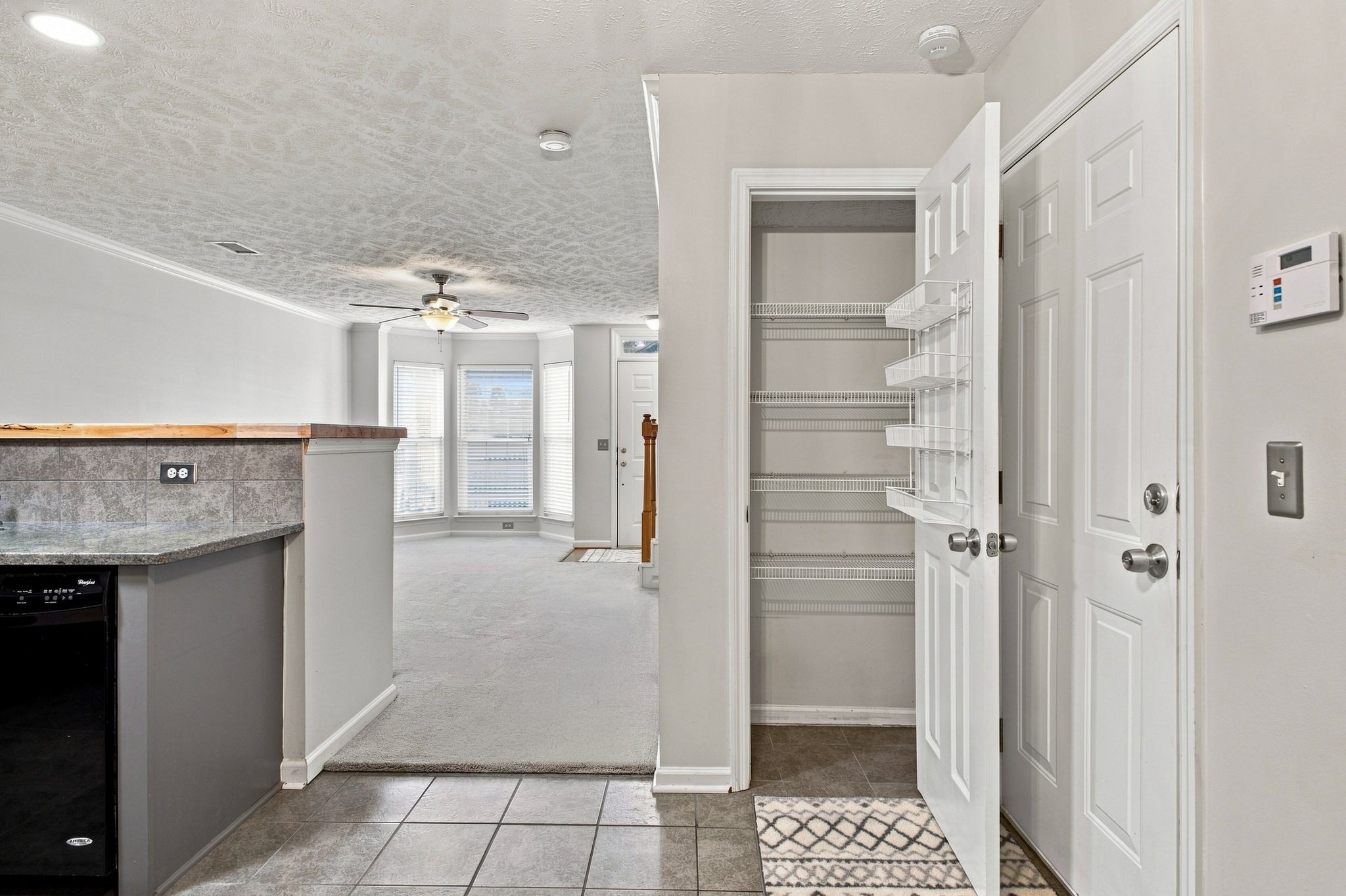 402 Bembridge Ln Property Photo 15