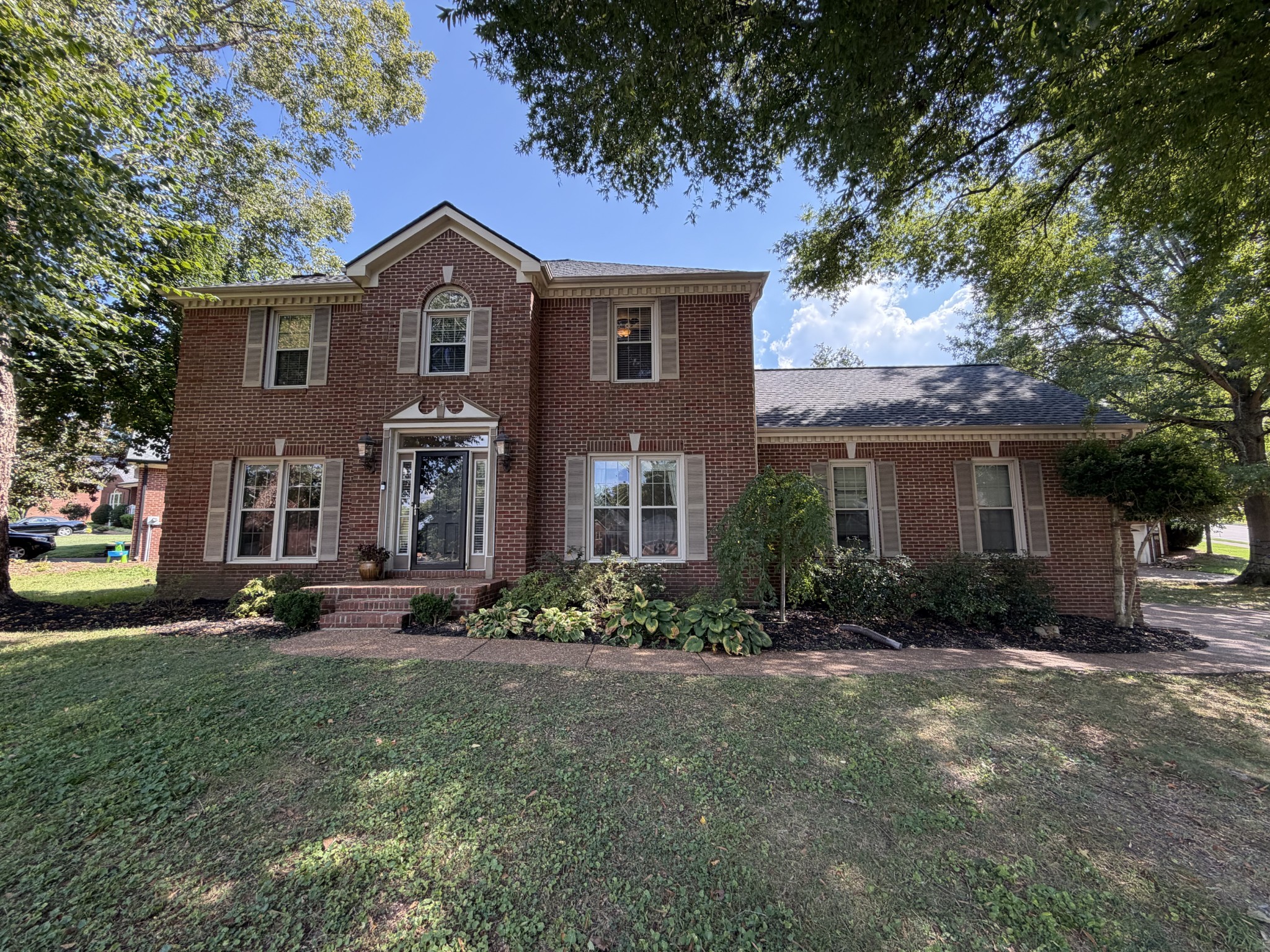 208 Heathersett Dr Property Photo 1