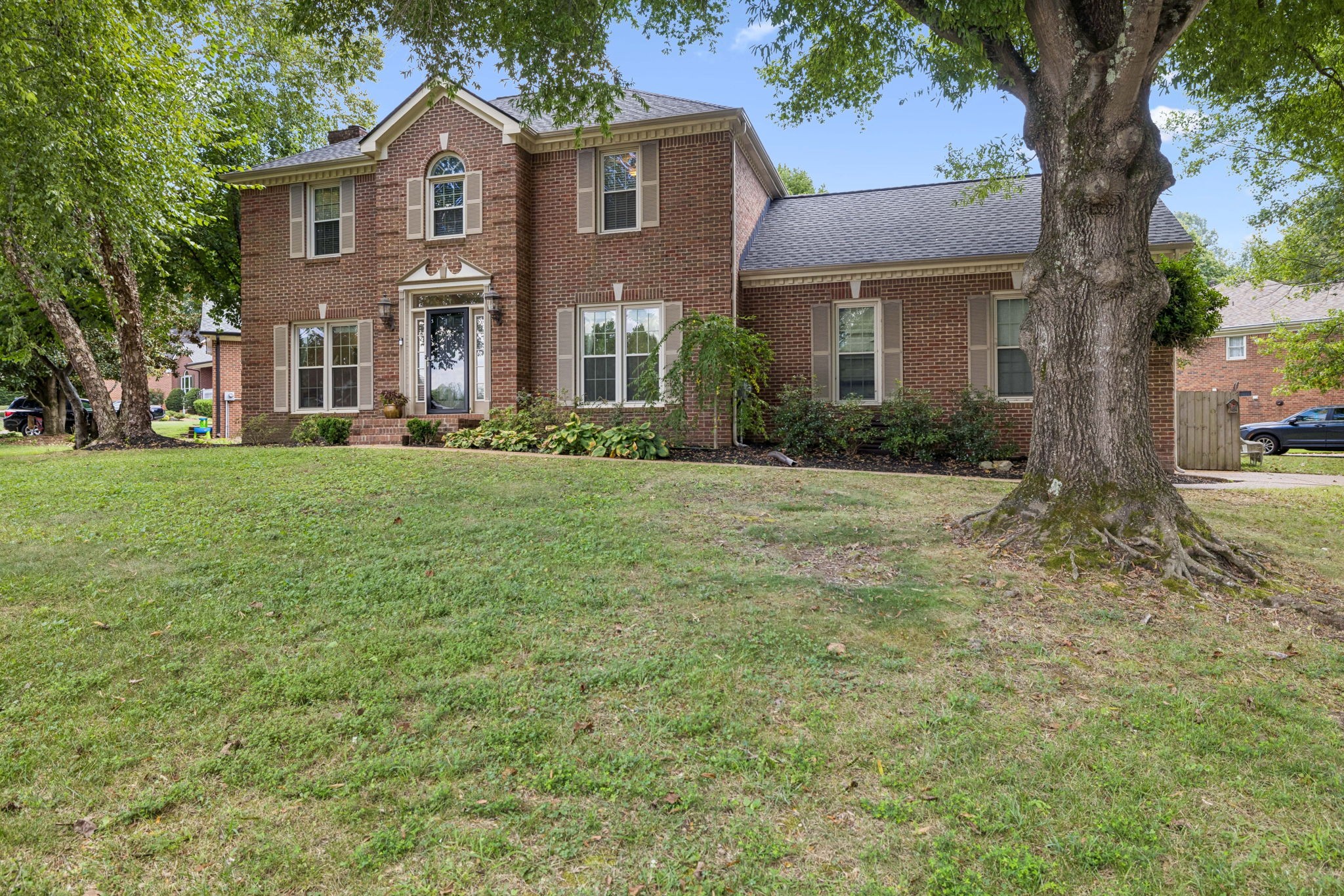 208 Heathersett Dr Property Photo 1