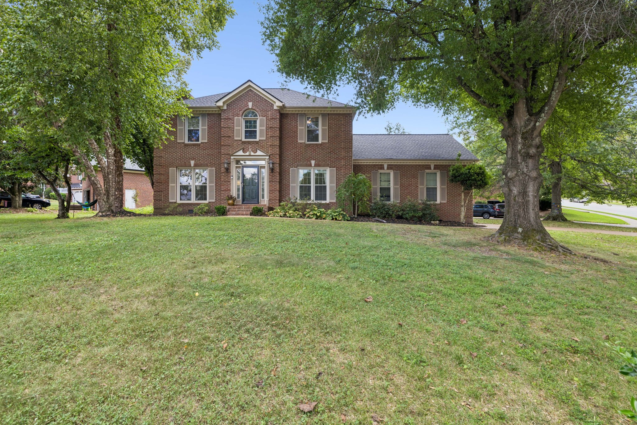208 Heathersett Dr Property Photo 4