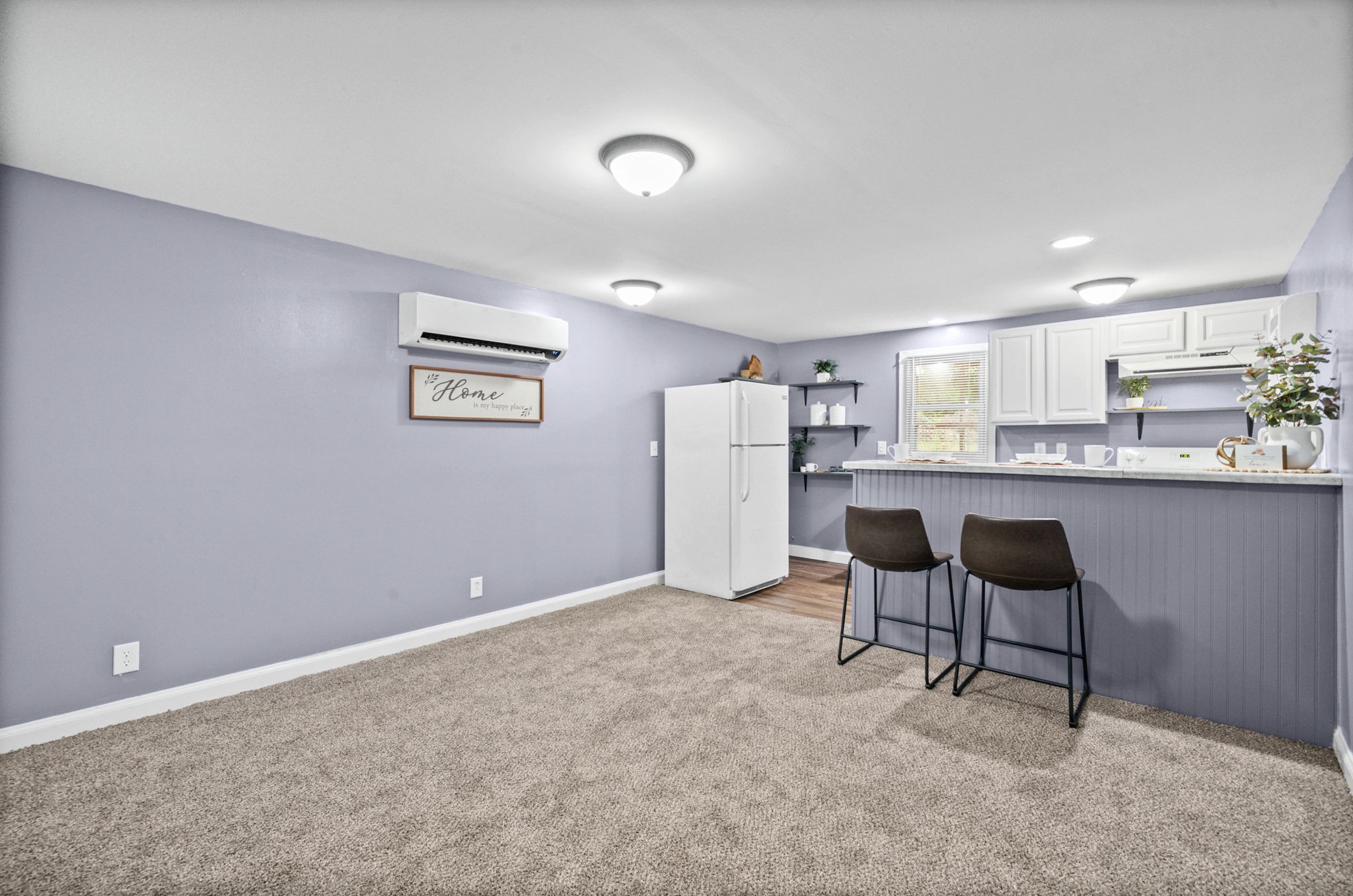 900 Oak Ln Property Photo 6