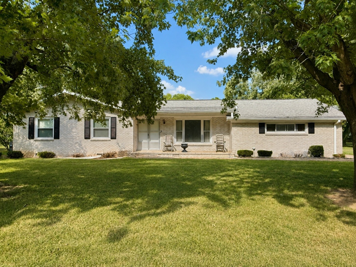 10222 Old Nashville Hwy Property Photo 1