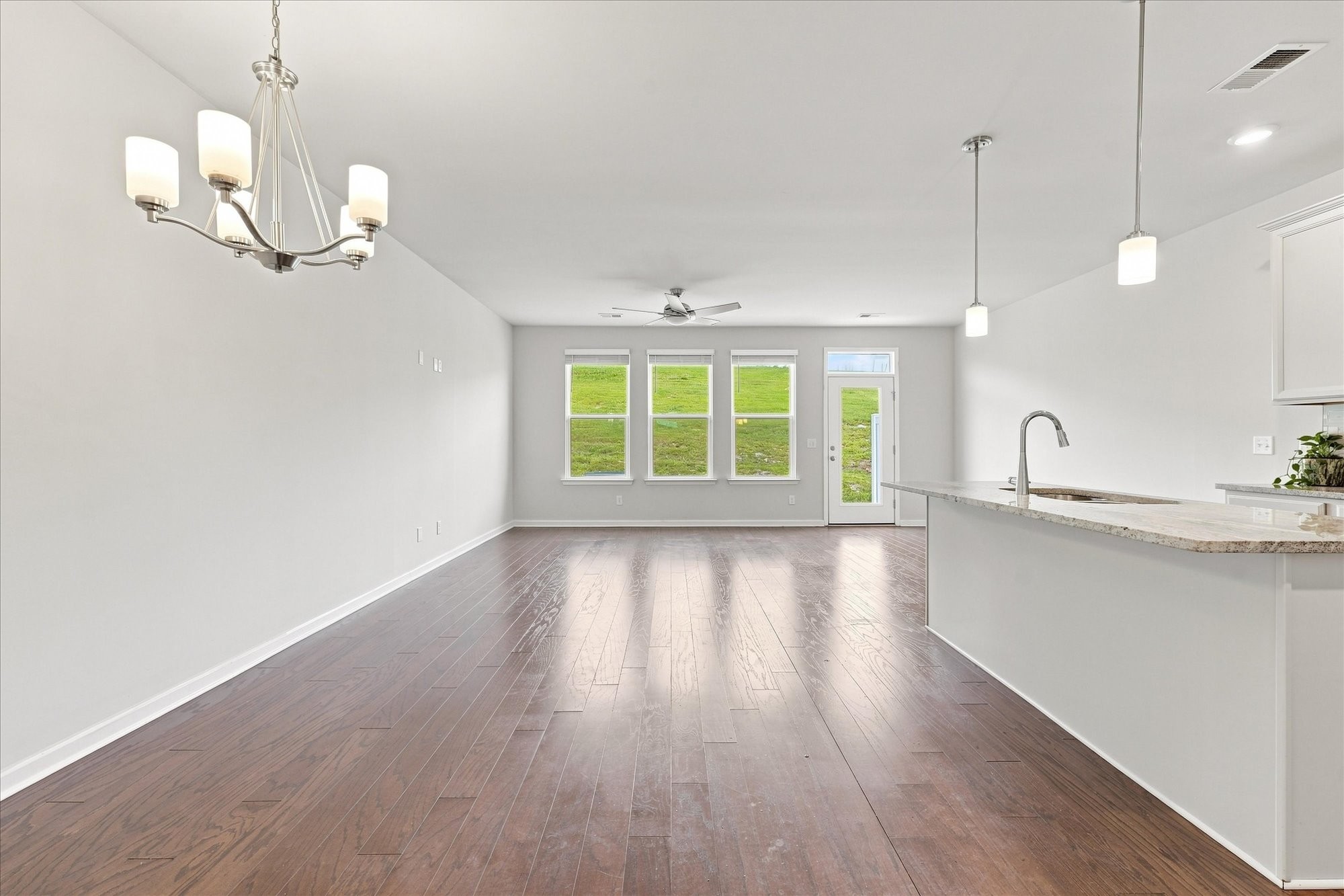 214 Netherlands Blvd Property Photo 7