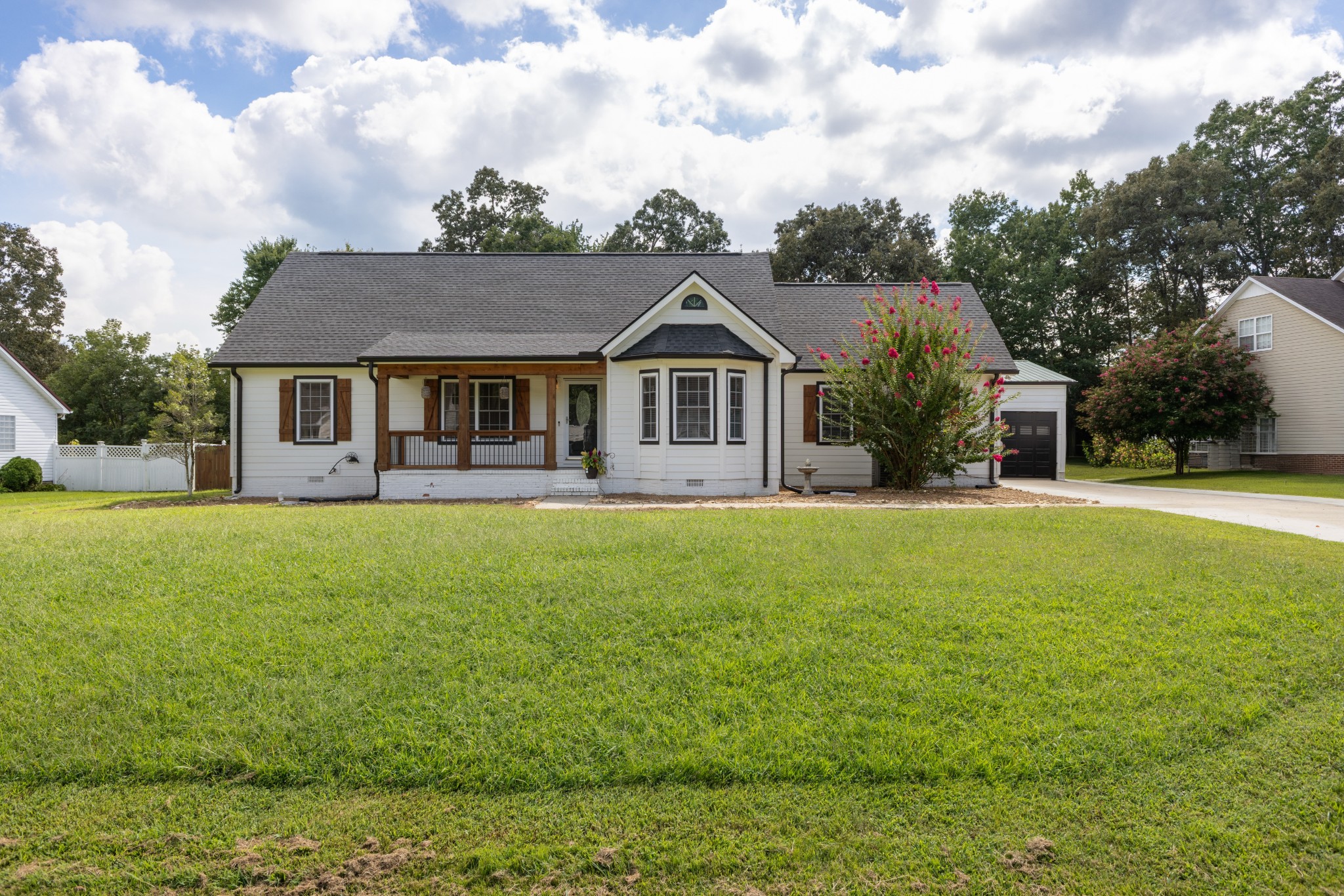 913 Indian Springs Cir Property Photo 1