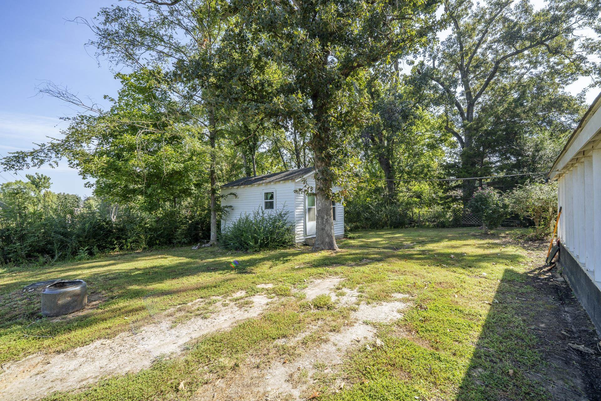 340 Oak St Property Photo 7