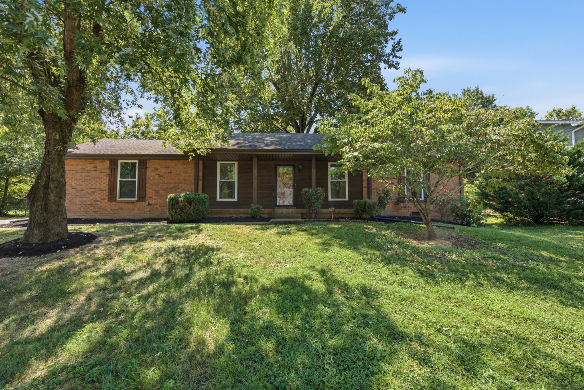 714 Albany Dr