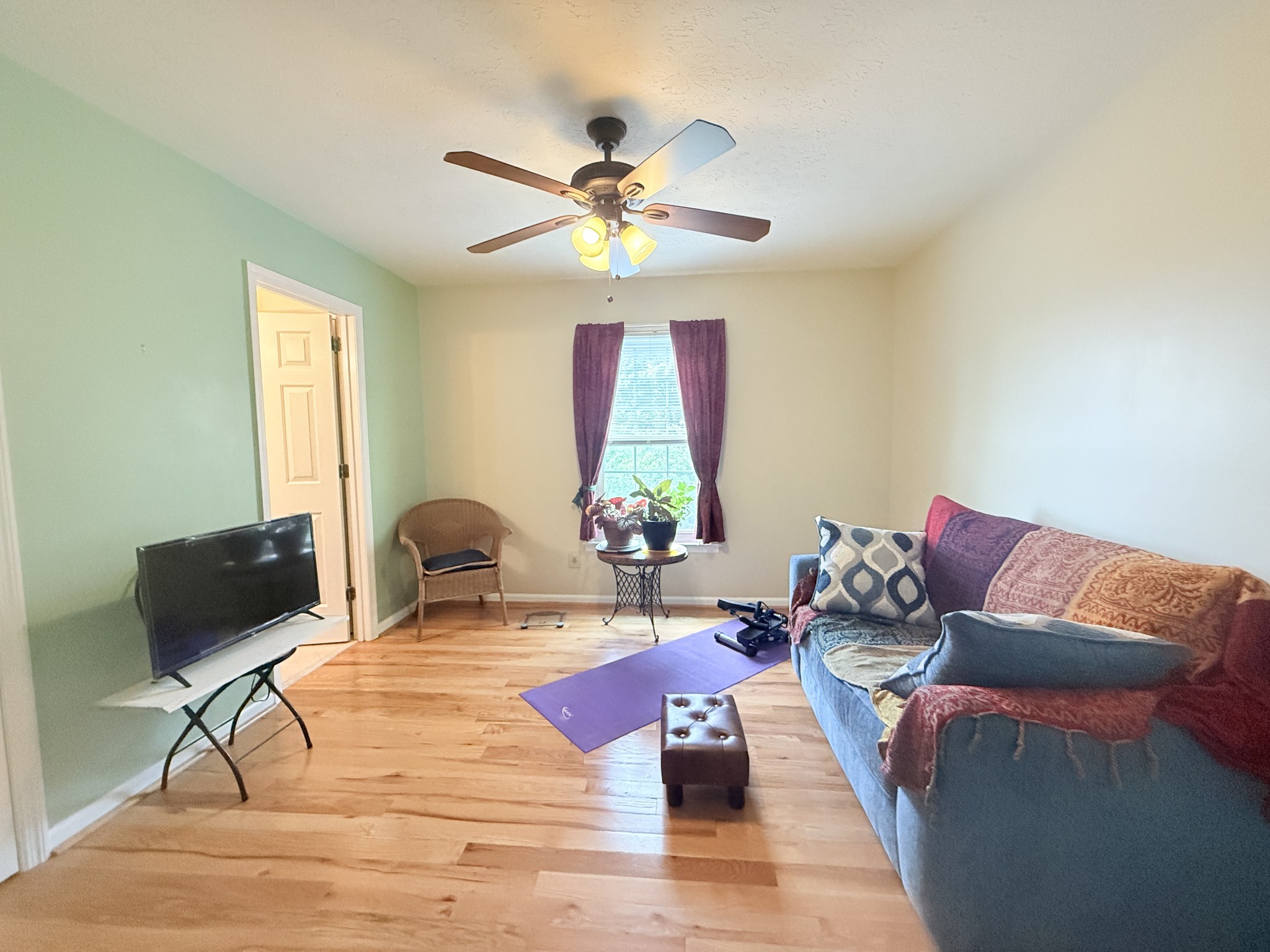 810 Lewis Ct Property Photo 13