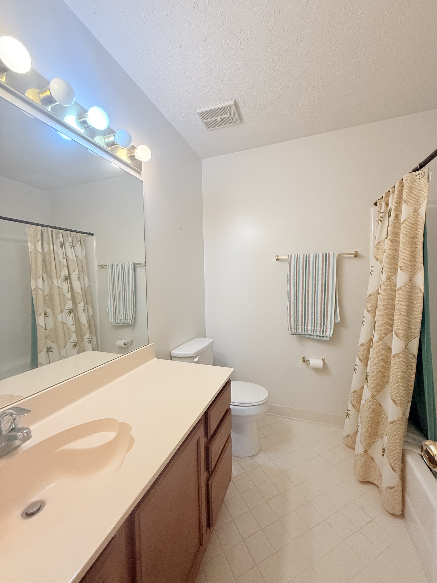 810 Lewis Ct Property Photo 14