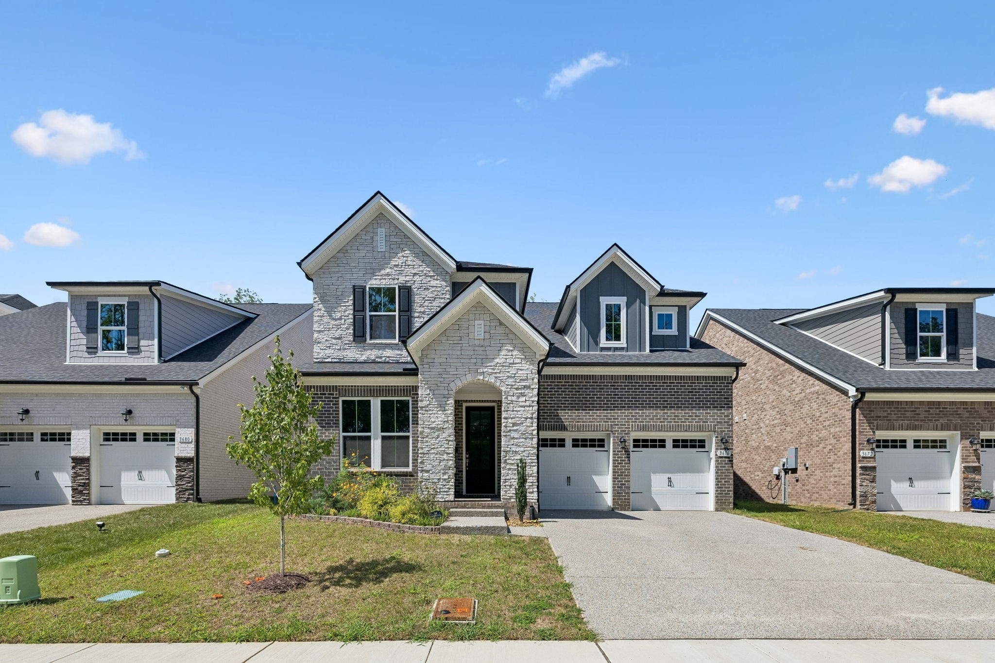 3676 Pierside Dr Property Photo 1