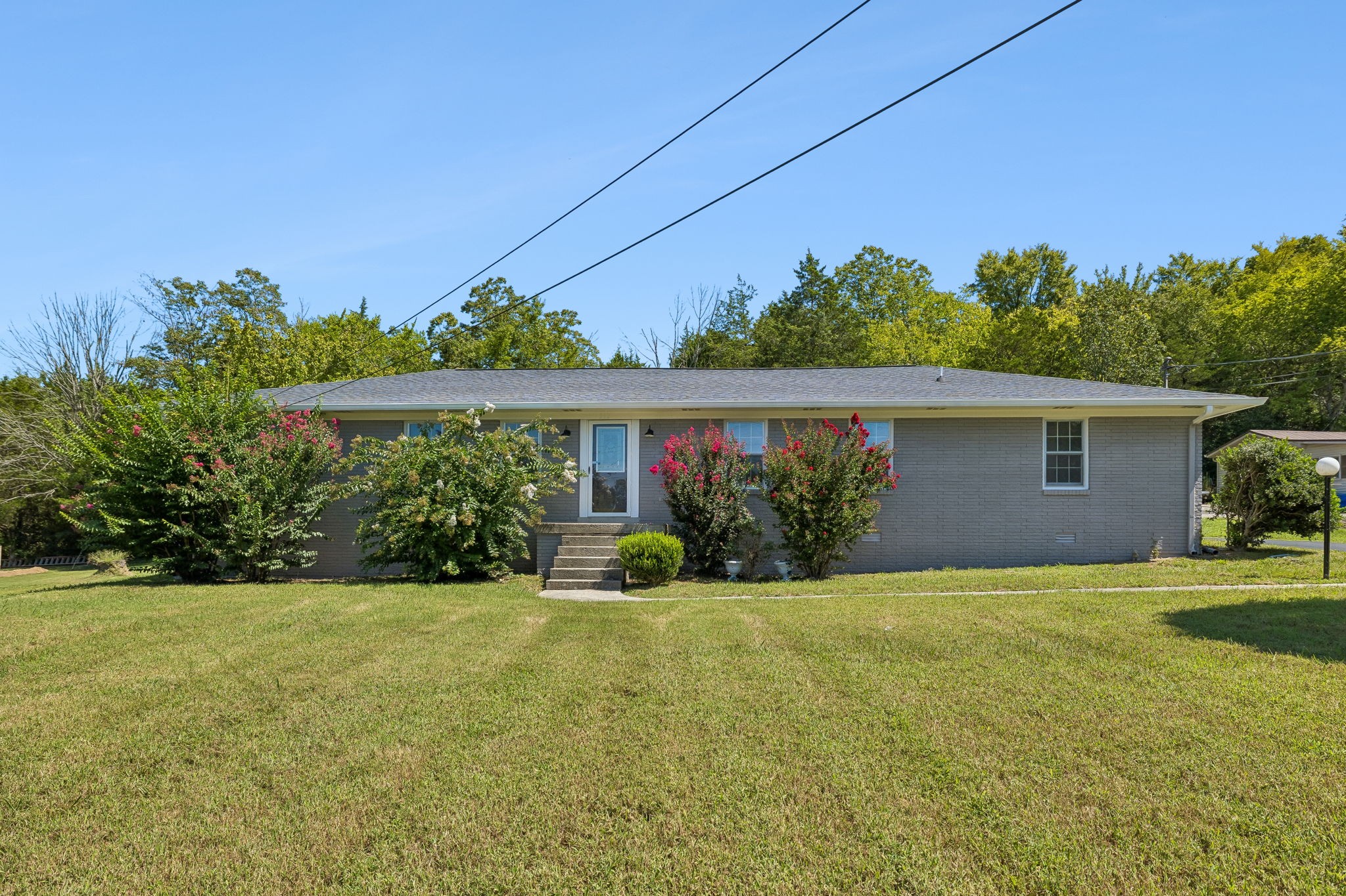 212 Dixon Springs Hwy Property Photo 1