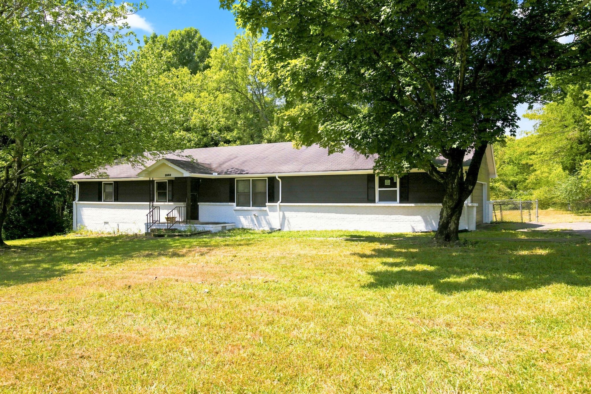 2808 Elam Rd Property Photo 1