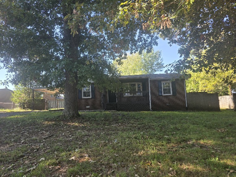 290 Lafayette Rd Property Photo 3