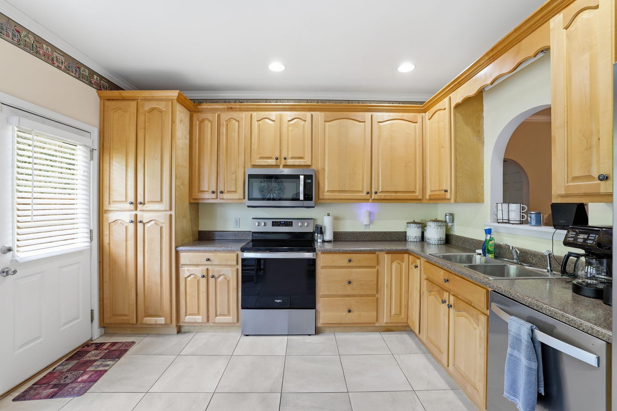 1903 N Summit Drive Property Photo 6