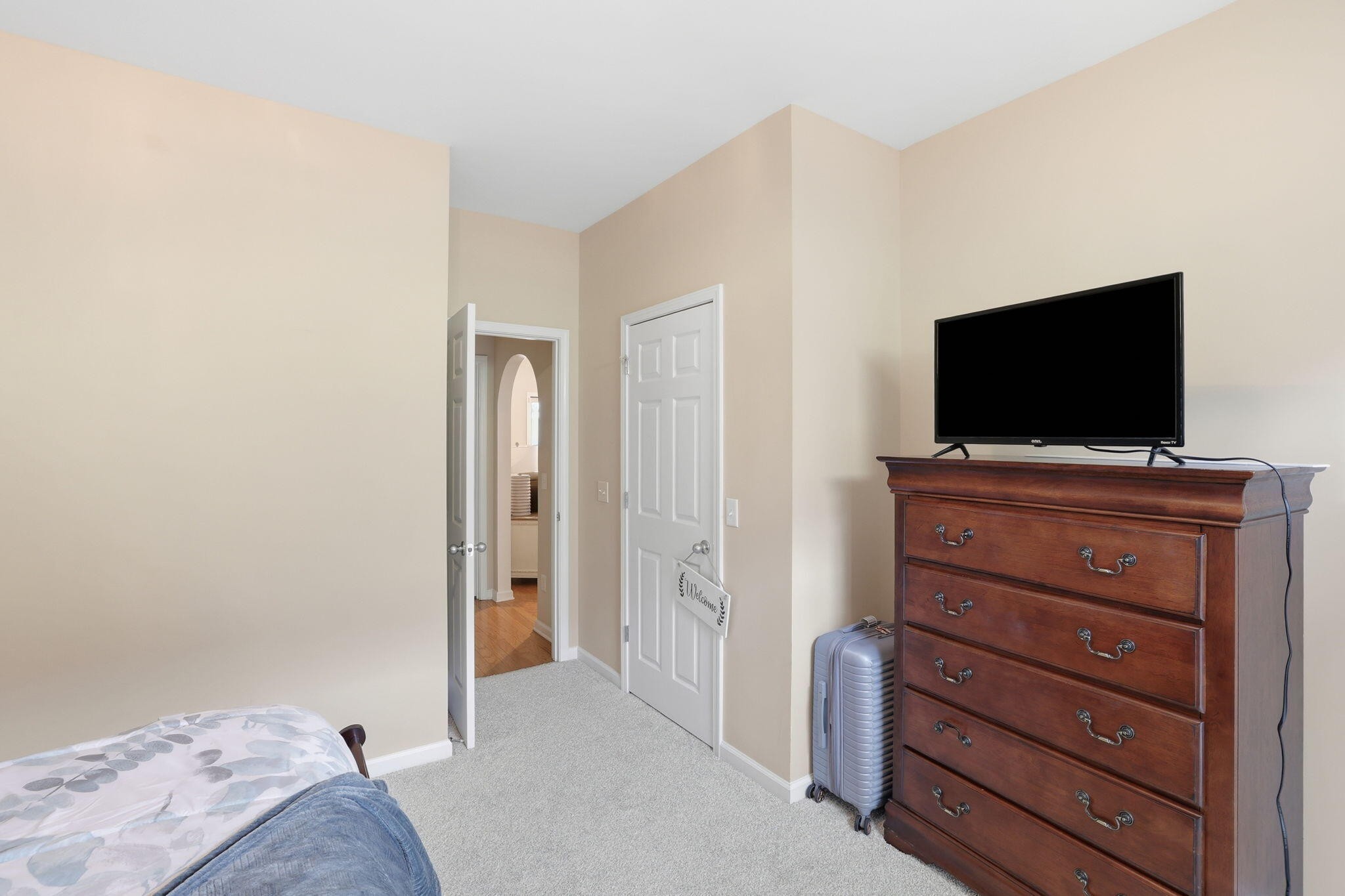1903 N Summit Drive Property Photo 9