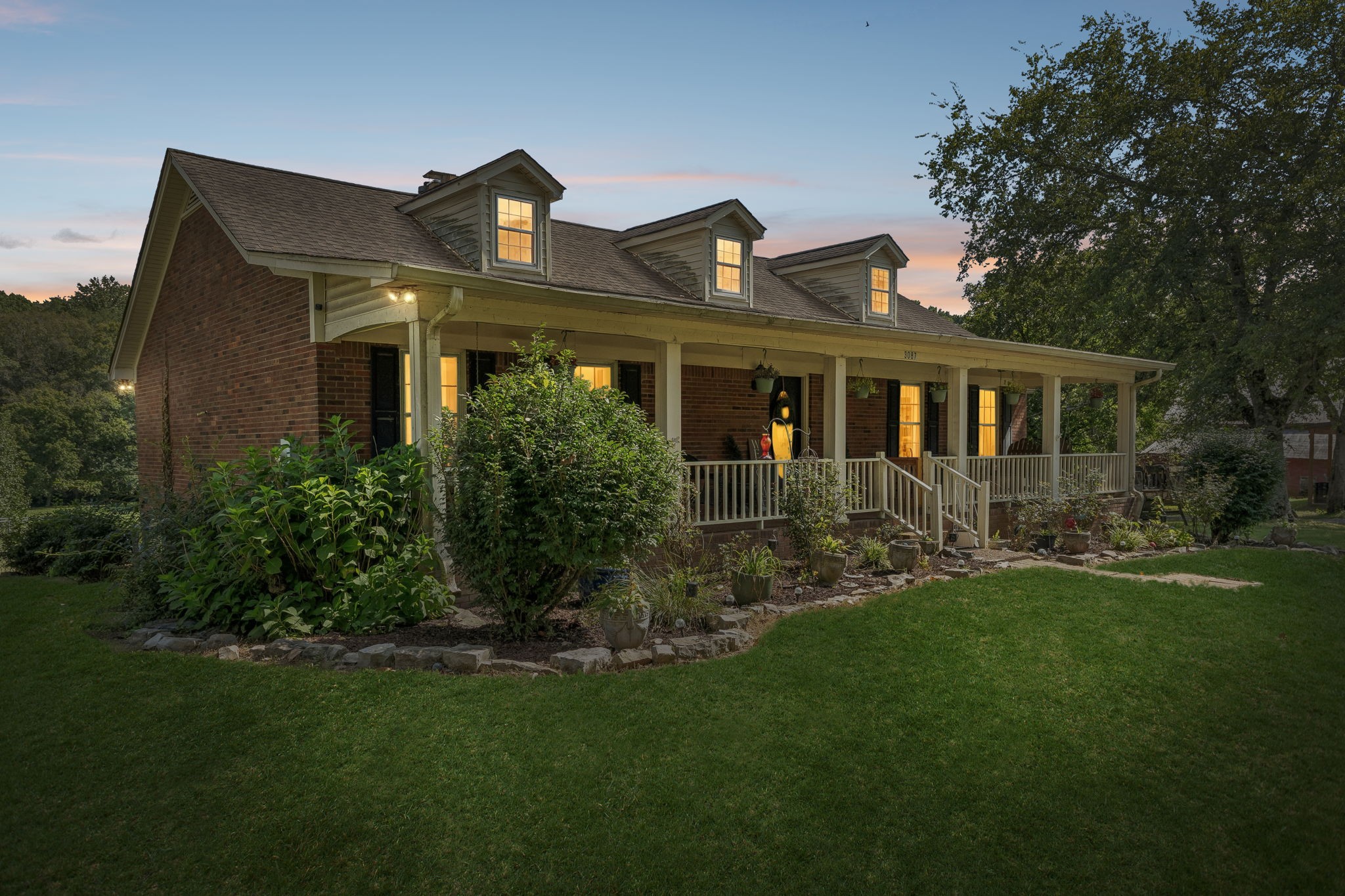 3087 Valley Creek Rd Property Photo 1