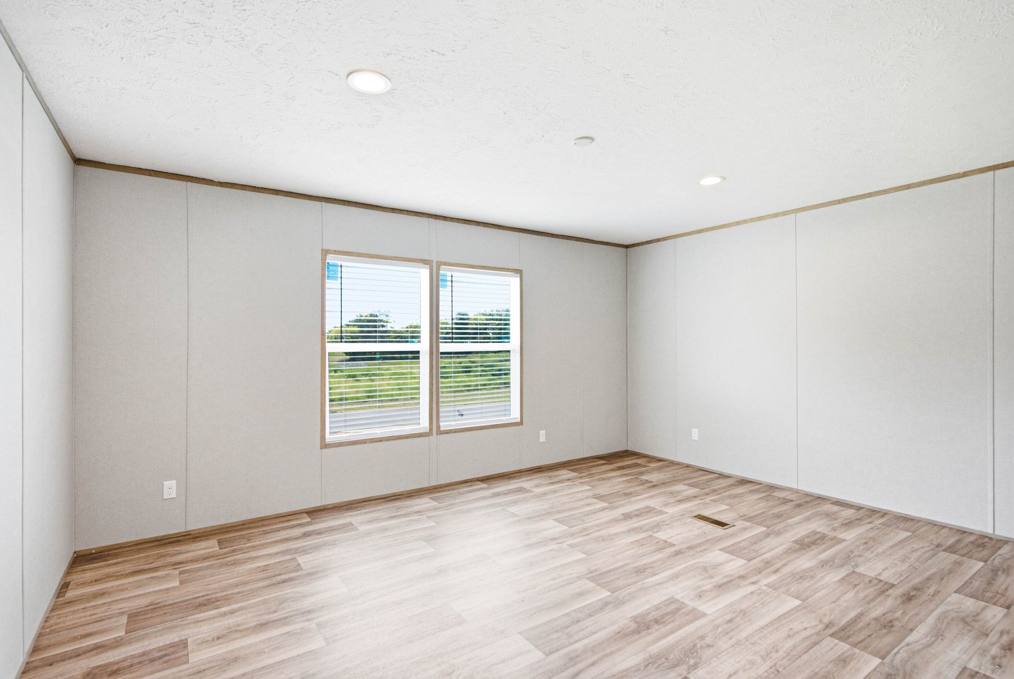 443 County Road 784a Property Photo 16