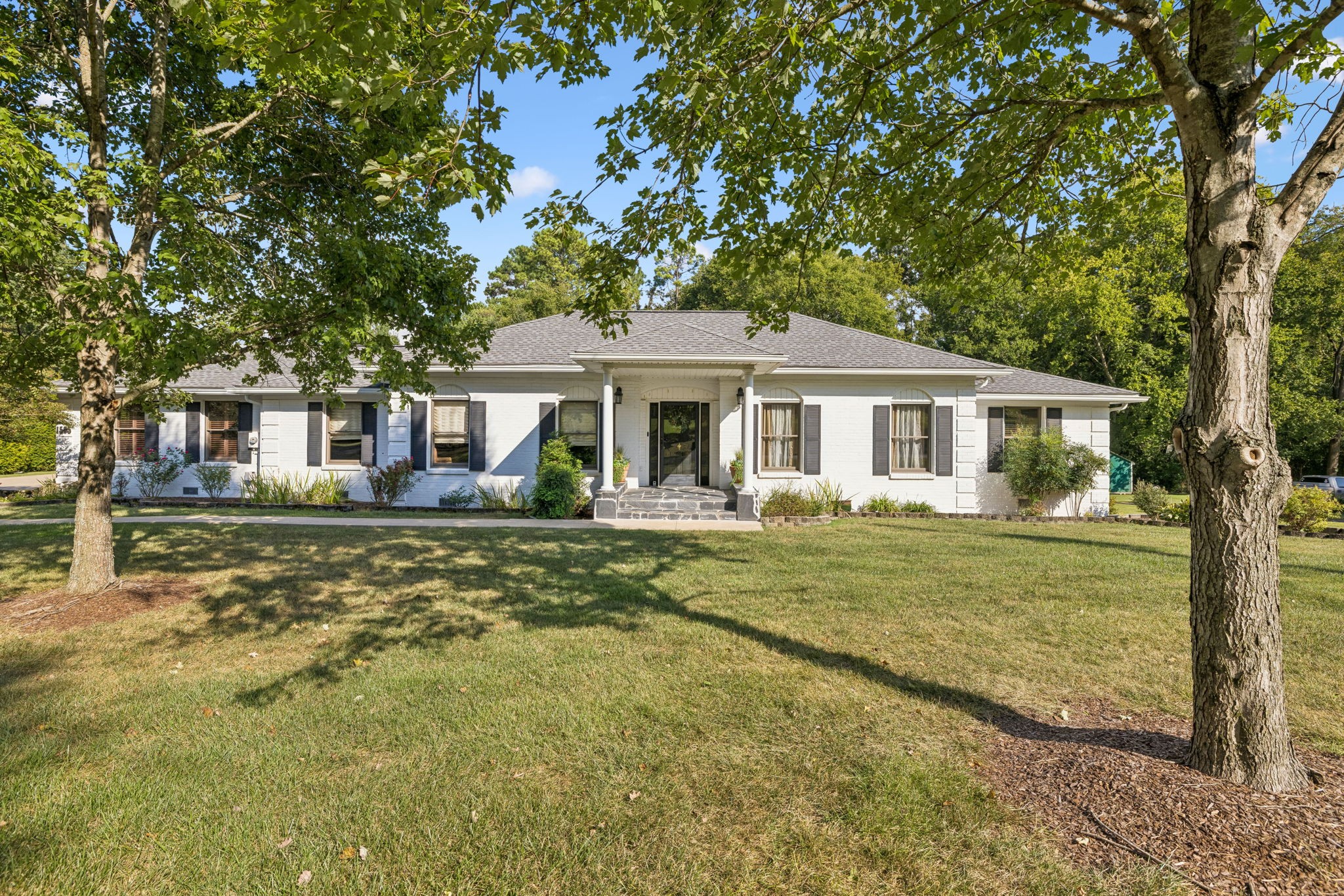 1505 Timberwood Dr Property Photo 1