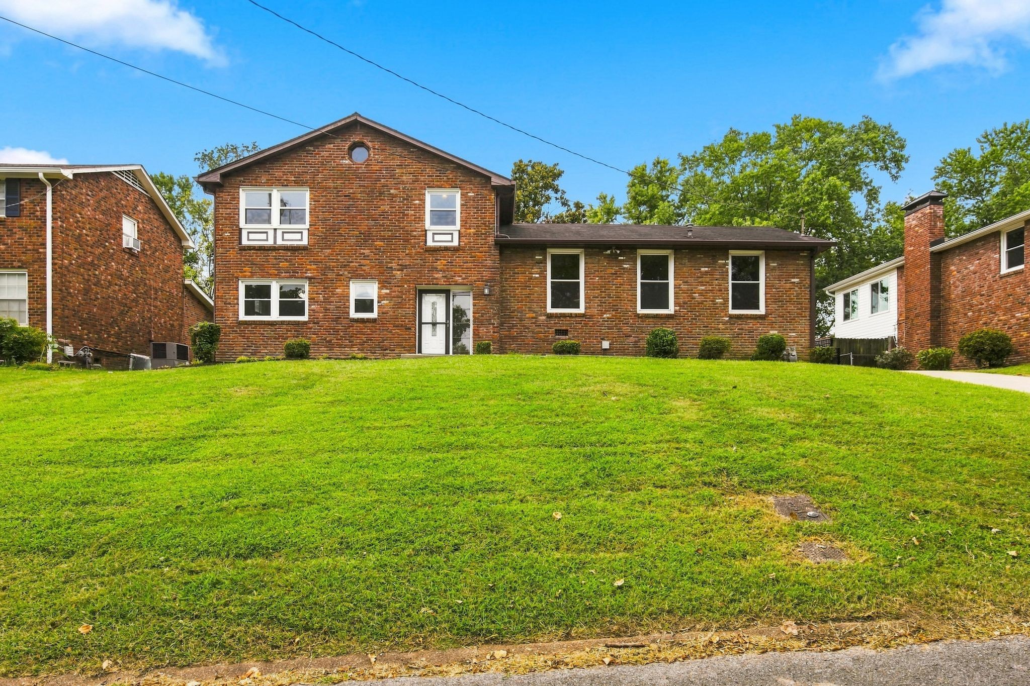 271 Richbriar Rd Property Photo 1