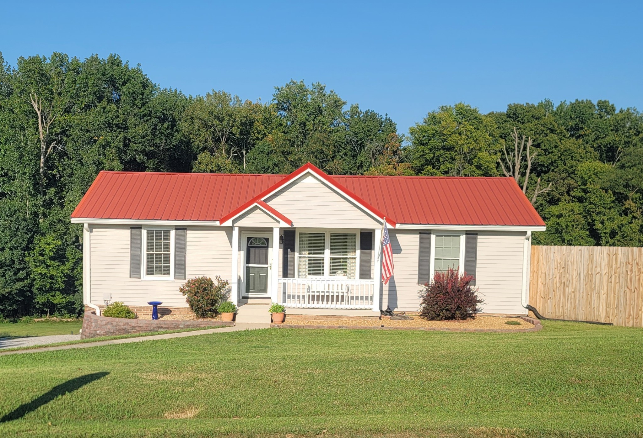 2651 Holt Ln Property Photo 1