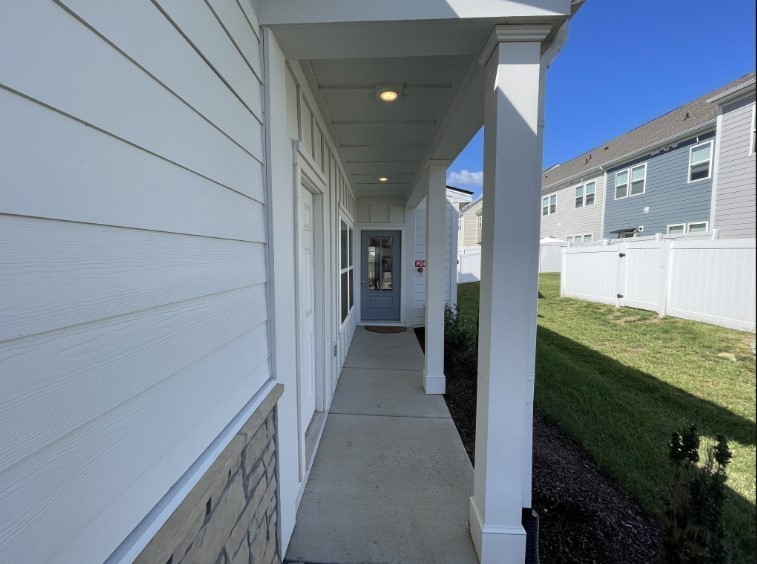 1005 June Wilde Rdg Property Photo 2