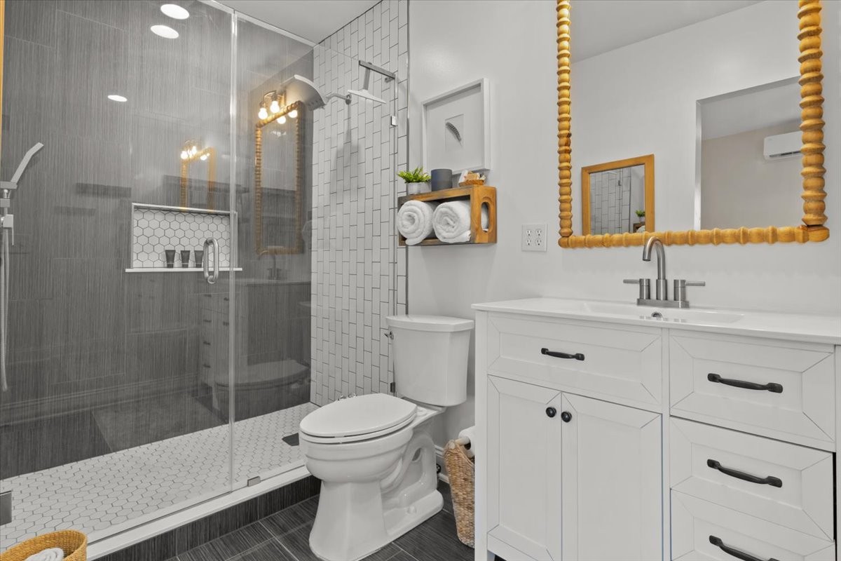 140 Lake Shore Lane Property Photo 73