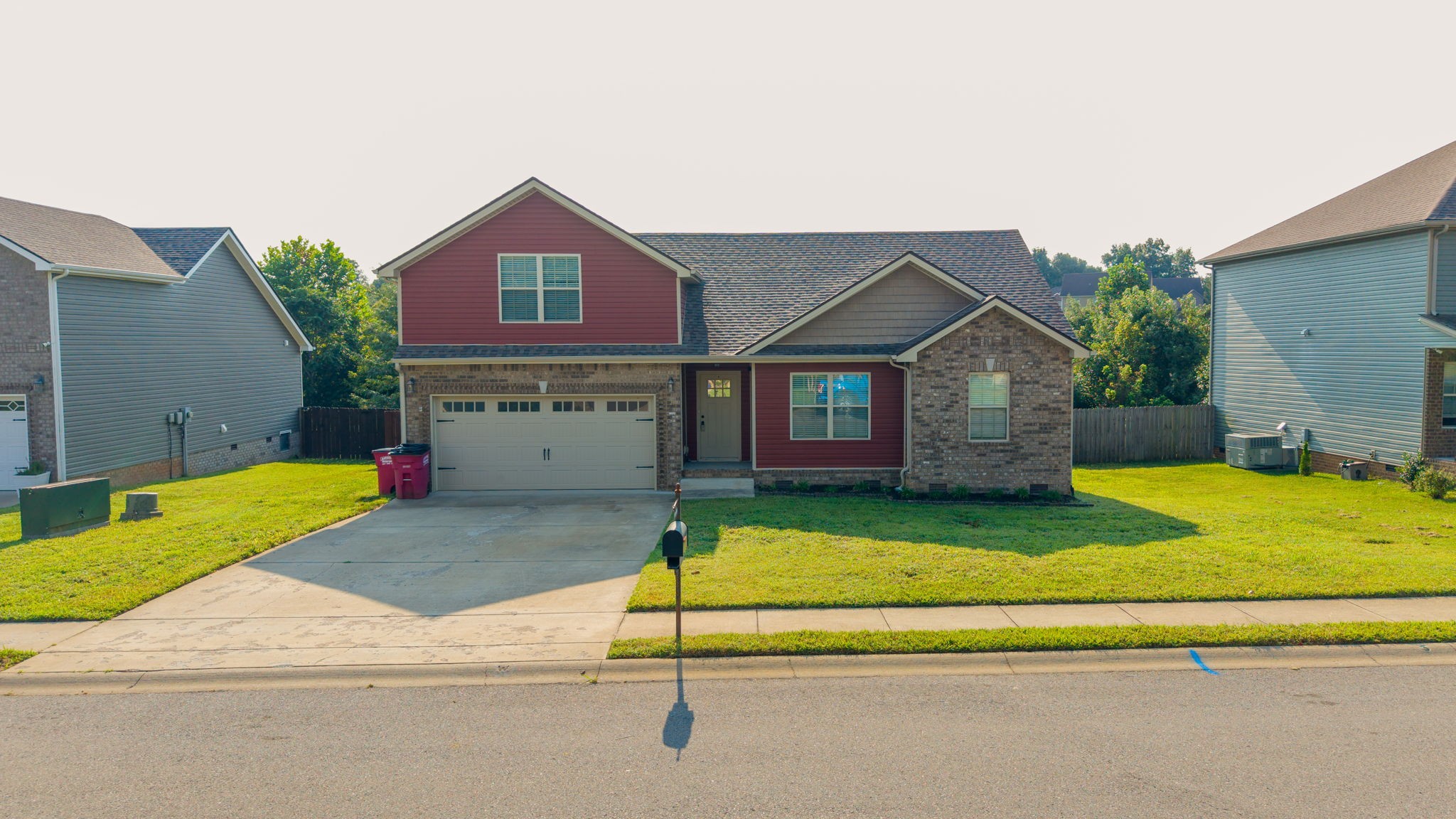 2353 Colston Dr Property Photo 1