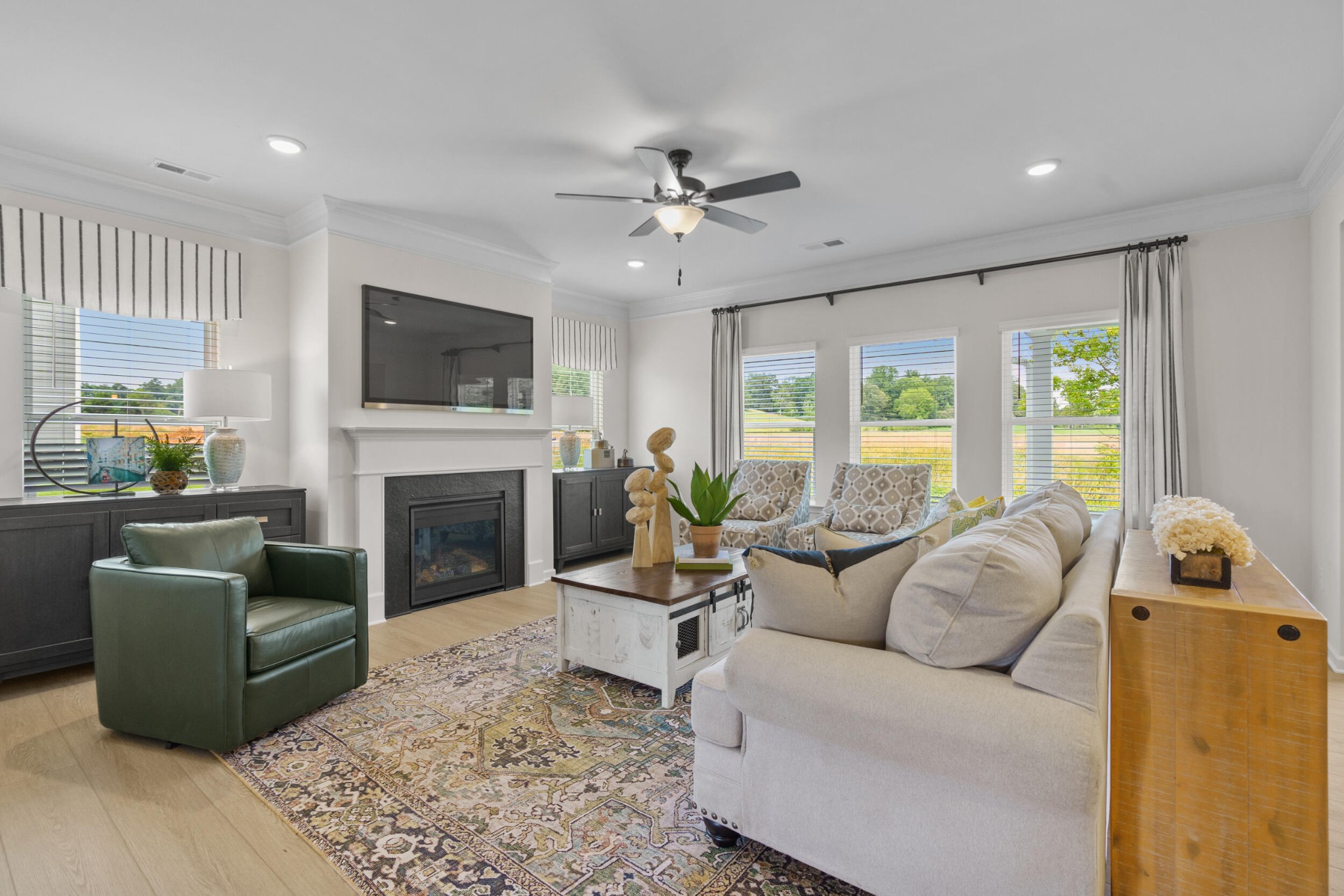 1516 Centerstone Lane Property Photo 4