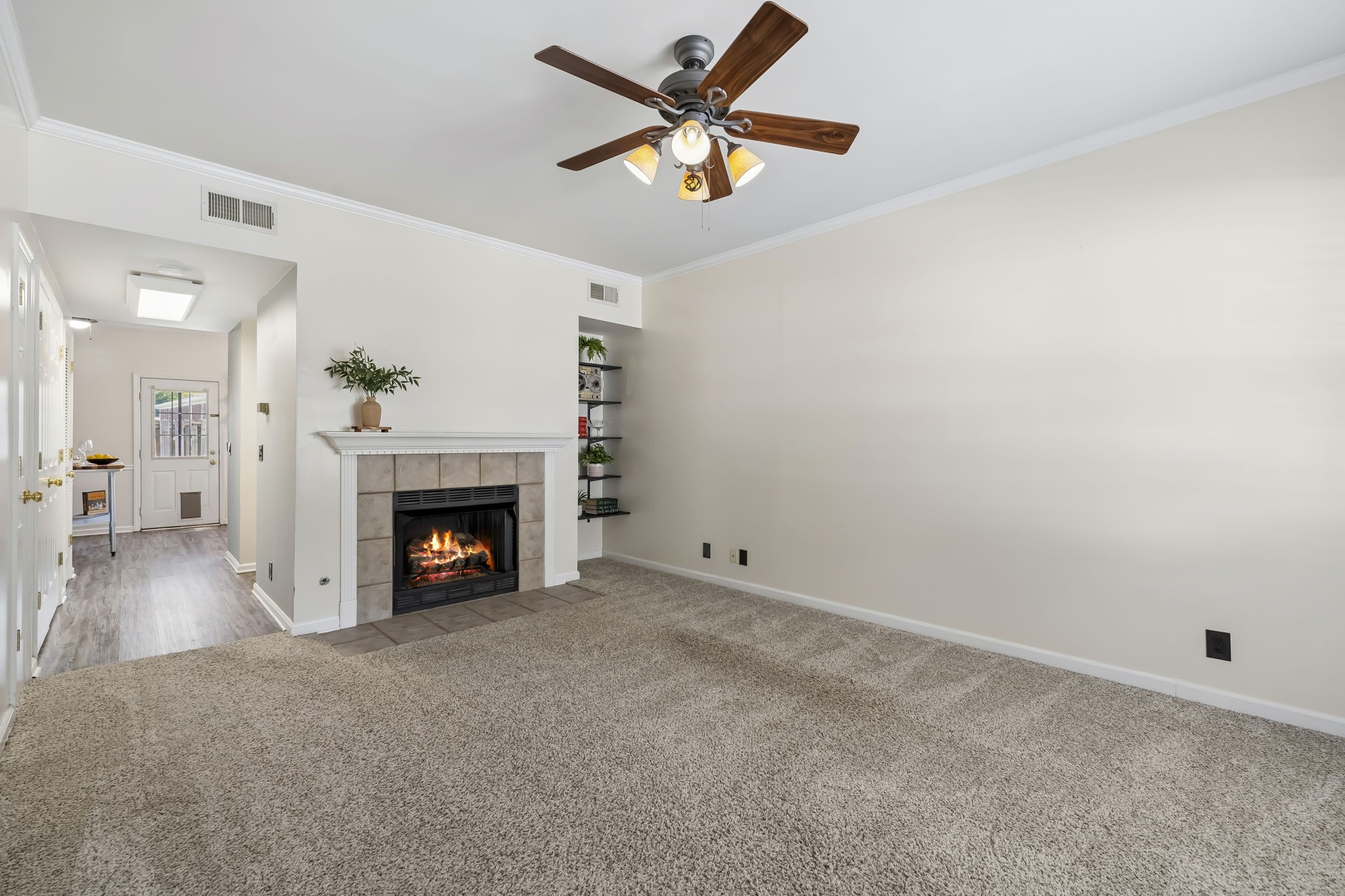 2121 Highway 12, S Property Photo 7