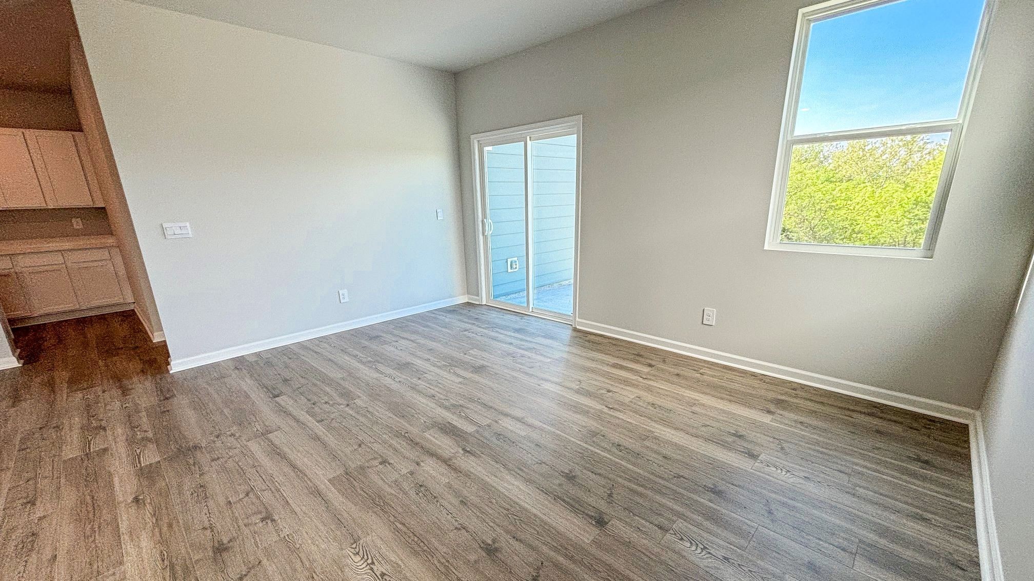4449 Fir Tree Way Property Photo 8