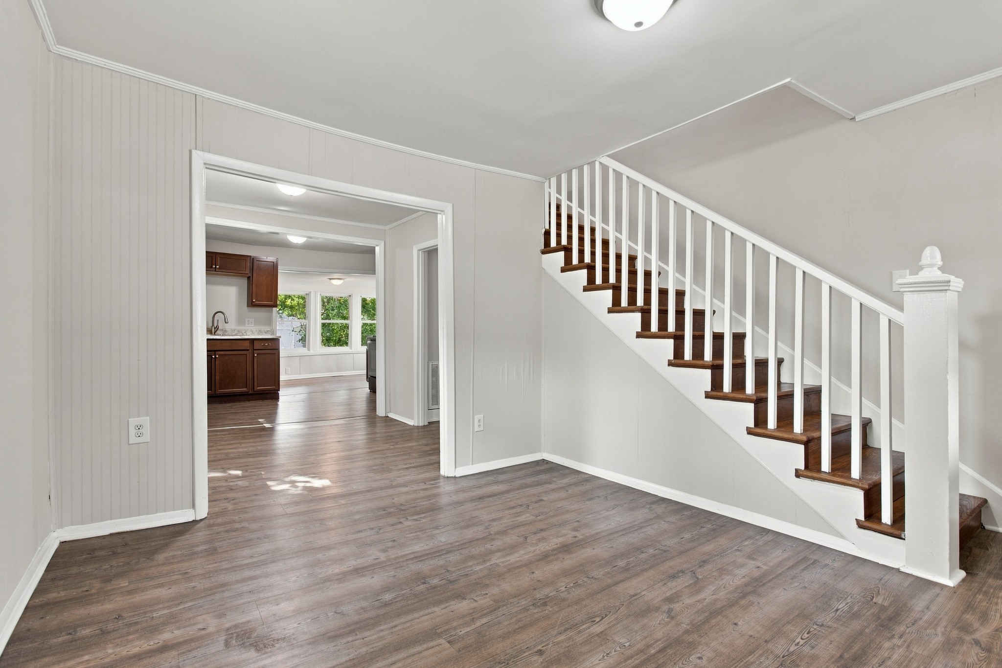 432 Hickman St Property Photo 5