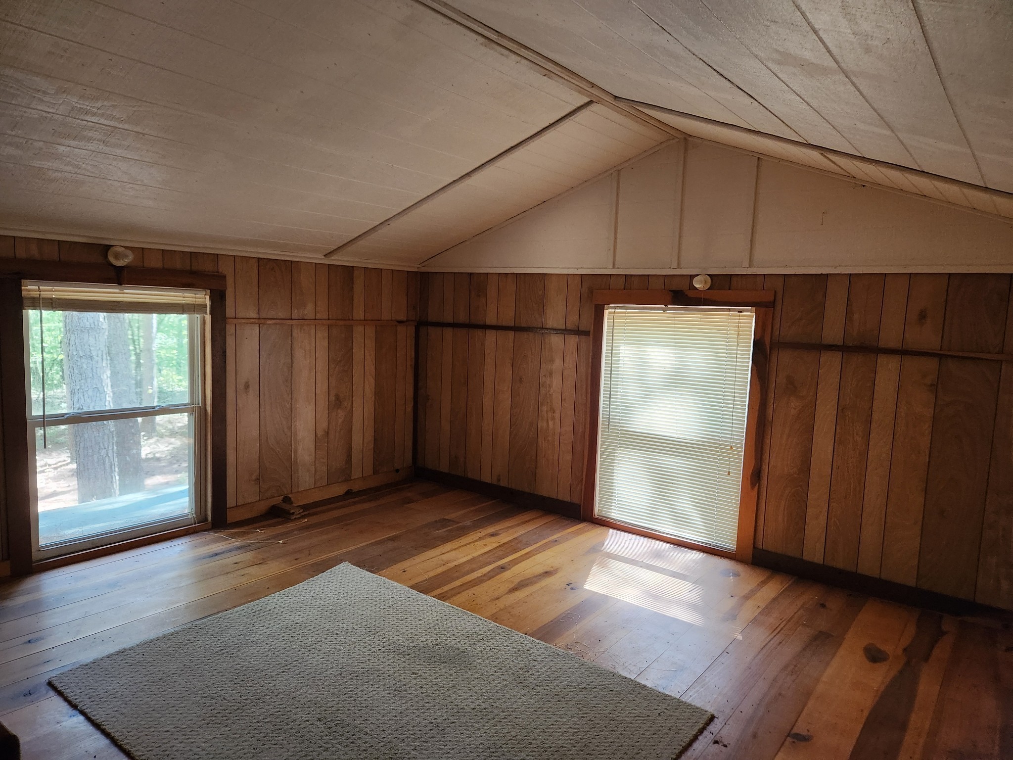138 Vaughn Rd Property Photo 10
